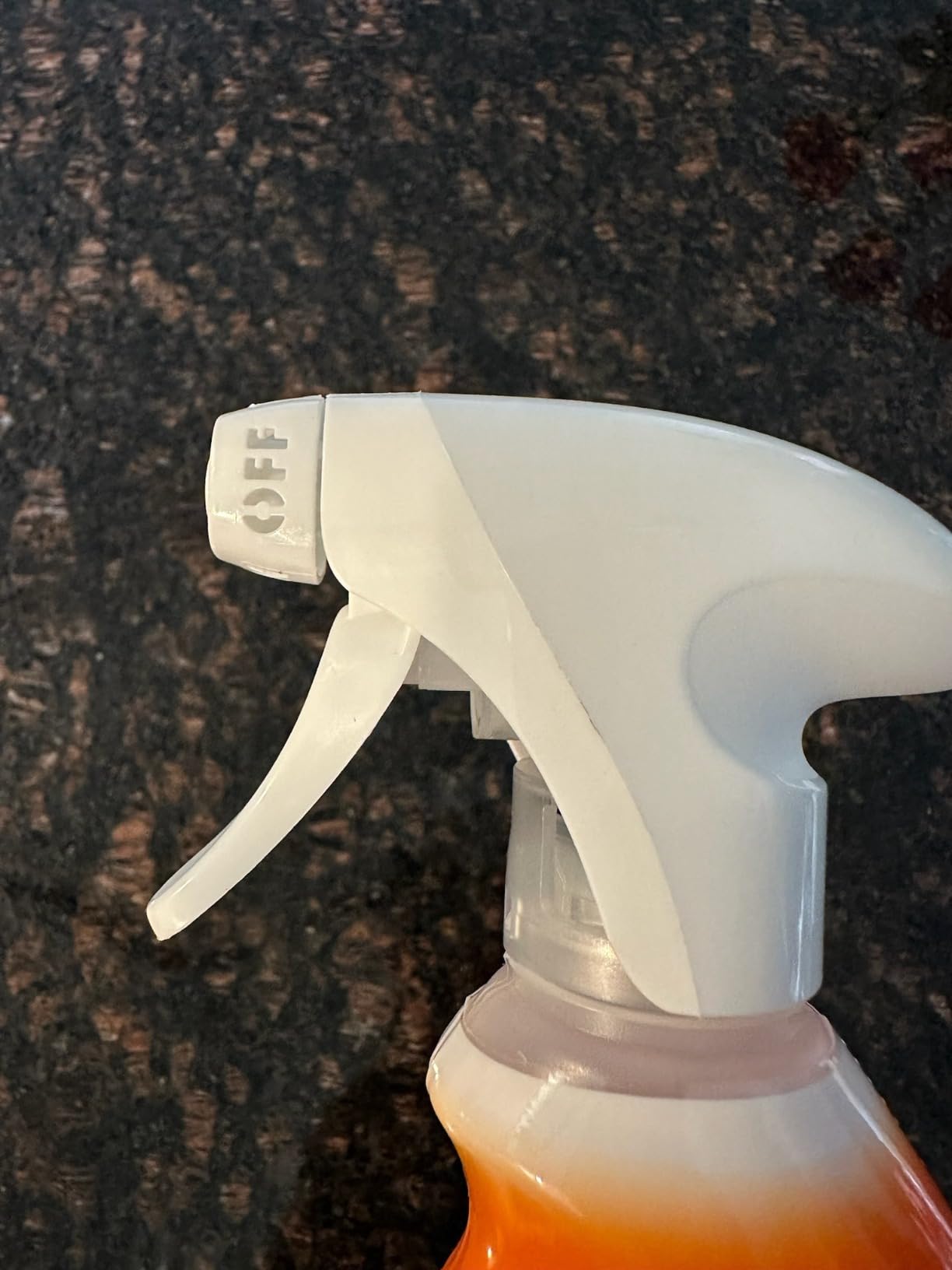 Lysol Pro Kitchen Spray Cleaner and Degreaser, Antibacterial All Purpose Cleaning Spray for Kitchens, Countertops, Ovens, and Appliances, Citrus Scent, 22oz Customer Review Lysol Pro Kitchen Spray Cleaner and Degreaser, Antibacterial All Purpose Cleaning Spray for Kitchens, Countertops, Ovens, and Appliances, Citrus Scent, 22oz - Customer Photo 3