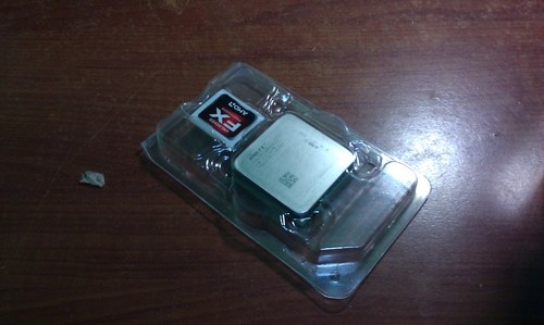 AMD FX 6100 6-Core Processor, 3.3 6 Socket AM3+ - FD6100WMGUSBX Customer Review AMD FX 6100 6-Core Processor, 3.3 6 Socket AM3+ - FD6100WMGUSBX - Customer Photo 1