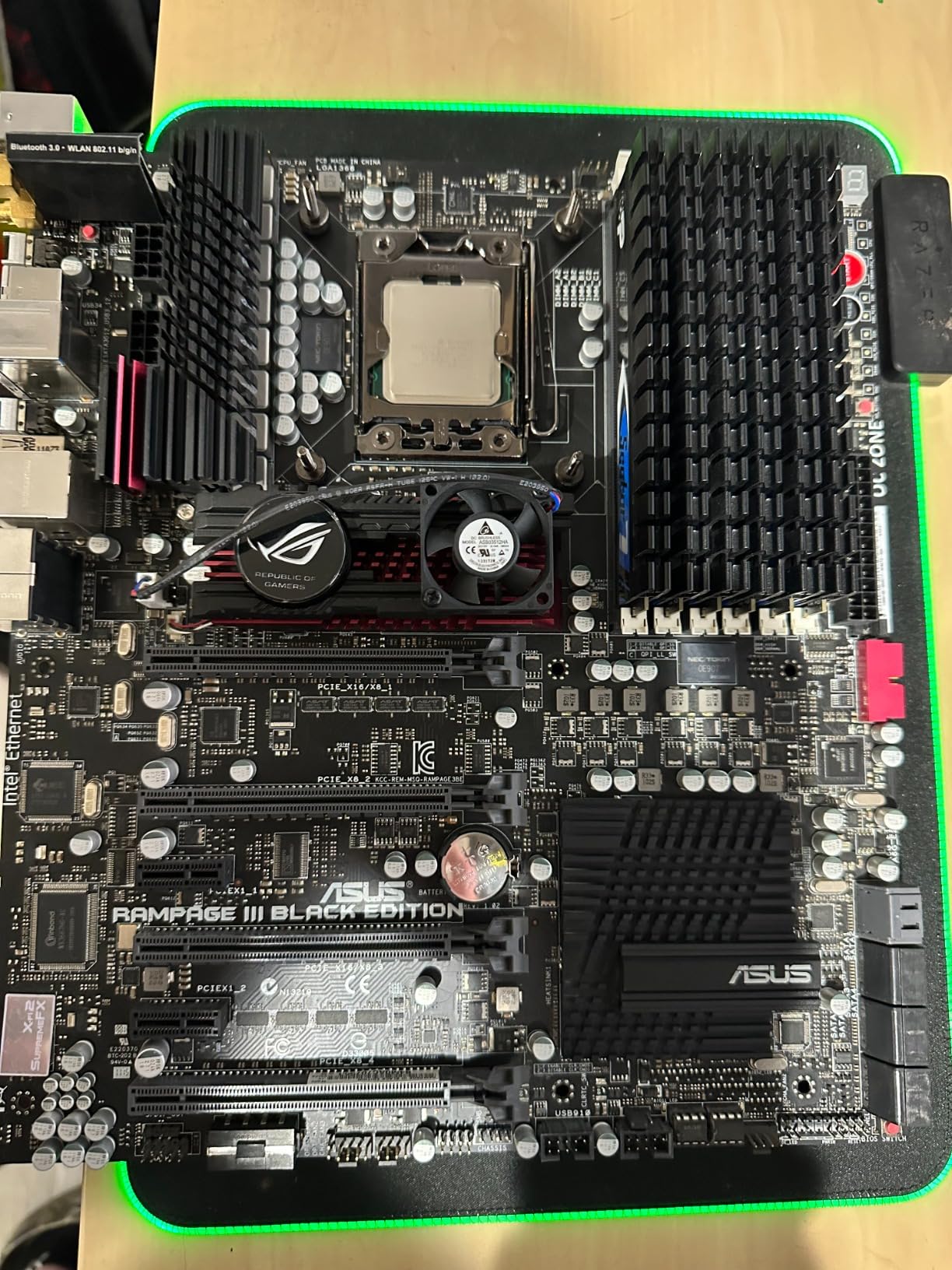 Intel Core i7-990X Extreme Edition Processor 3.46 GHz 6 Core LGA 1366 CPU - OEM - Customer Photo 1