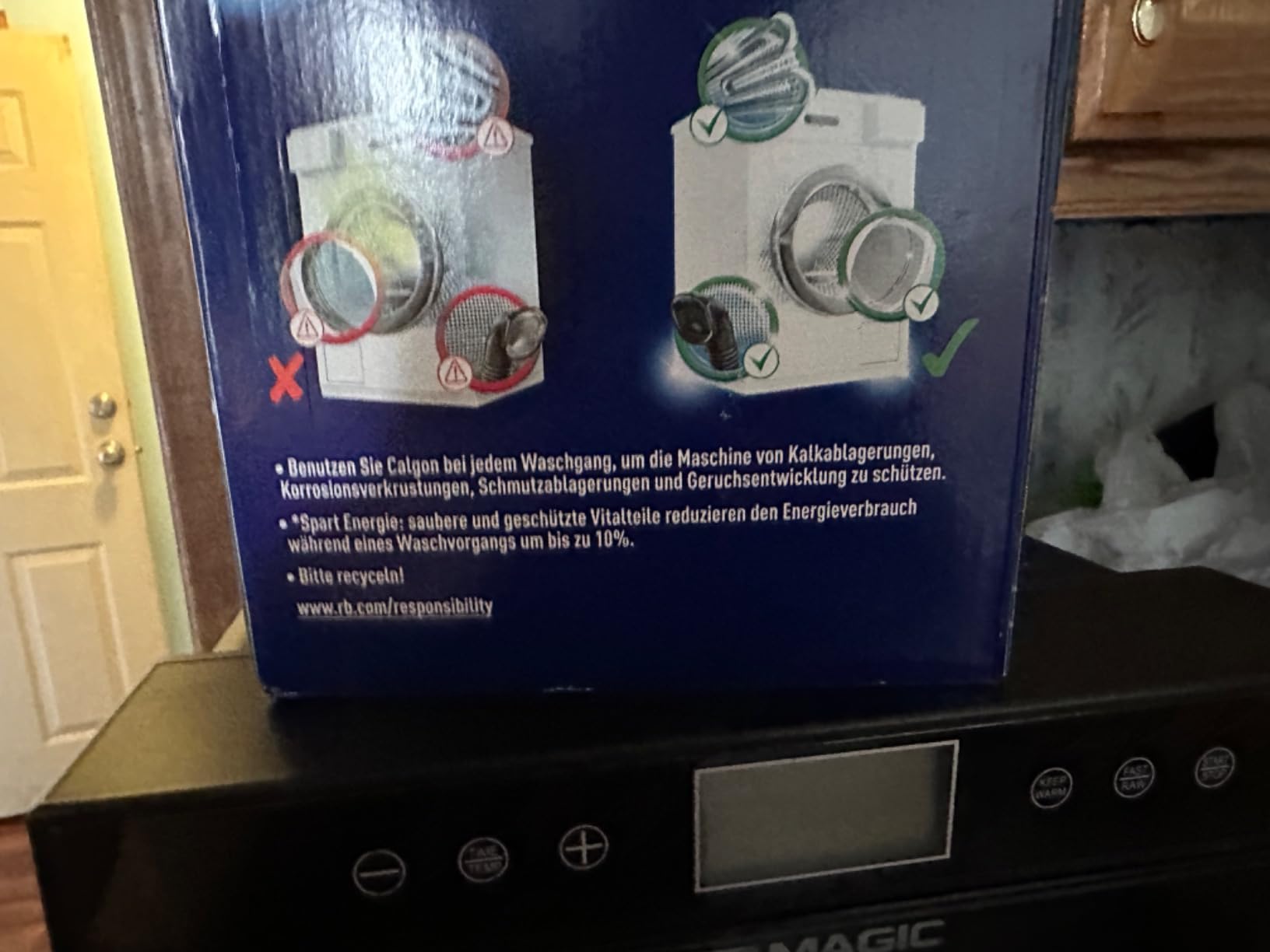 Calgon 4-in-1 Washing Machine Cleaner and Water Softener Tablets, 75 Count, Removes Limescale, Residue, Dirt, Rust & Malodours, Deep Clean, XL Pack Size - Customer Photo 1