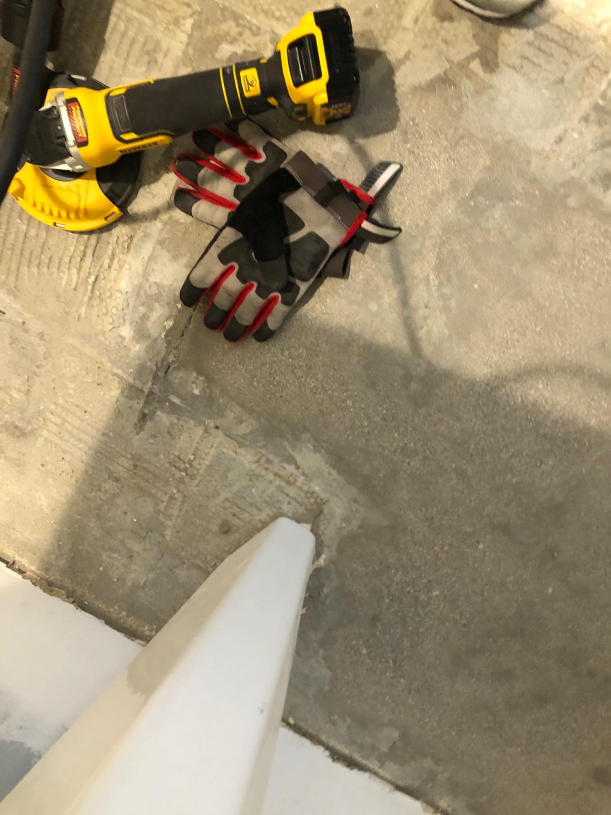 DEWALT DWV010 HEPA Dust Extractor with Automatic Filter Cleaning, 8-Gallon - Customer Photo 2