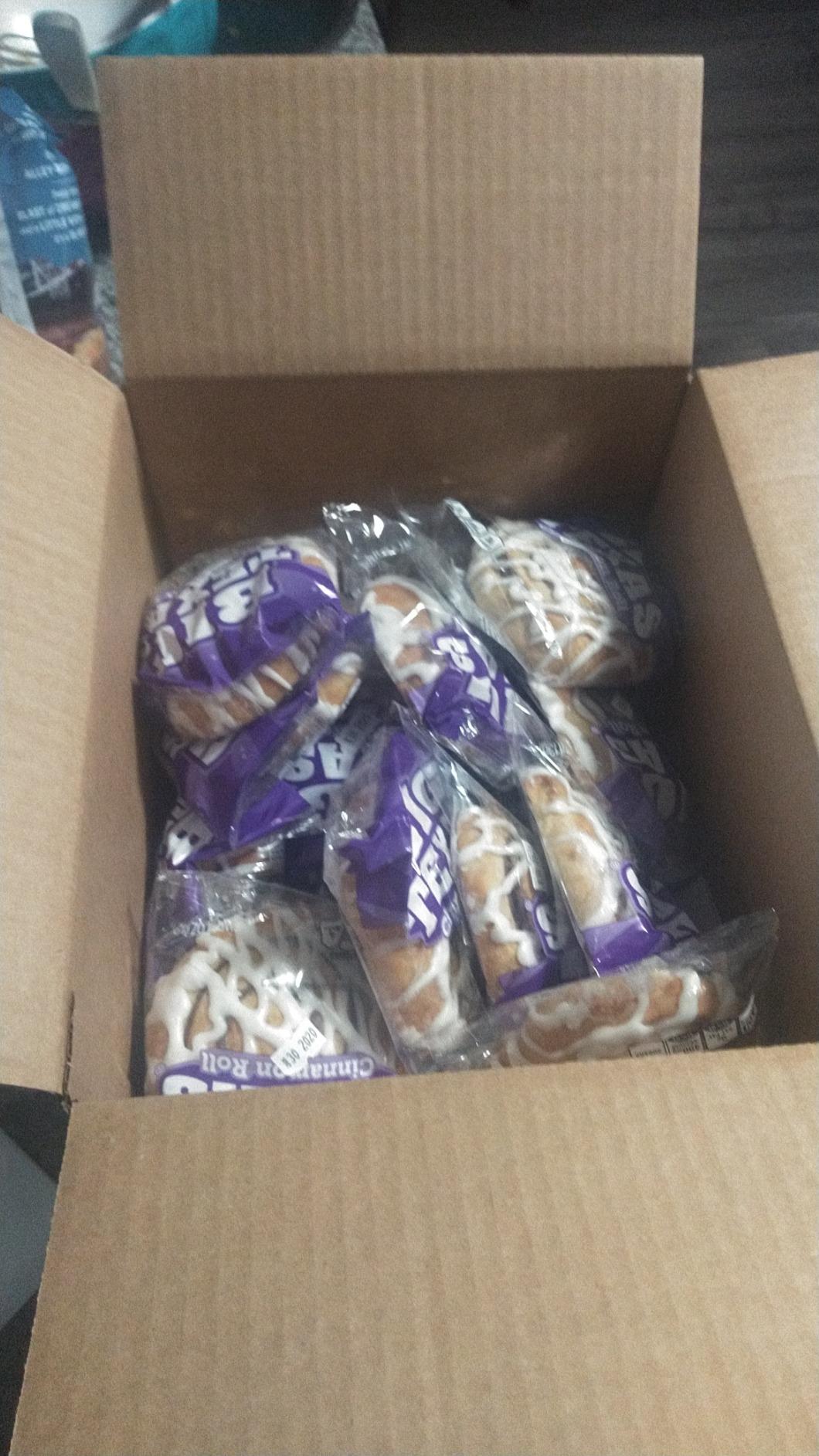 Cloverhill Big Texas Cinnamon Rolls 16 Count - 4 oz. Pastries - Customer Photo 1