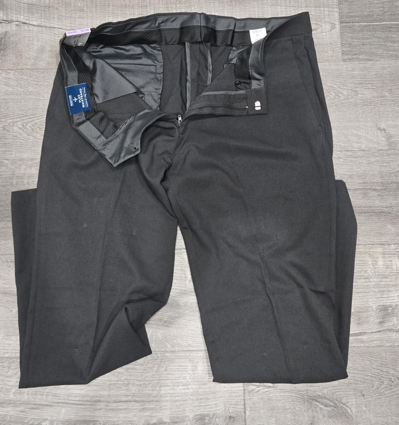 Kenneth Cole REACTION Men's Modern Fit Stretch Dress Pant Customer Review Kenneth Cole REACTION Men's Modern Fit Stretch Dress Pant - Customer Photo 1