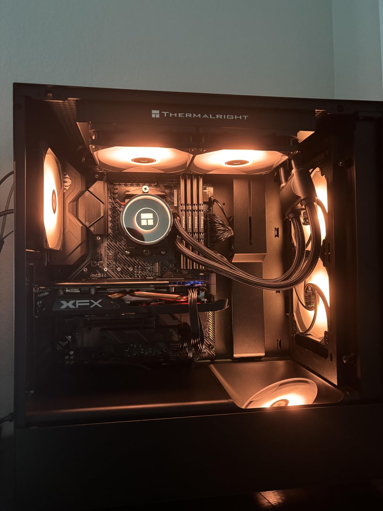 XFX Radeon RX 570 RS XXX Edition 1286MHz, 8gb GDDR5, DX12 VR Ready, Dual BIOS, 3xDP HDMI DVI, AMD Graphics Card (RX-570P8DFD6) Customer Review XFX Radeon RX 570 RS XXX Edition 1286MHz, 8gb GDDR5, DX12 VR Ready, Dual BIOS, 3xDP HDMI DVI, AMD Graphics Card (RX-570P8DFD6) - Customer Photo 1