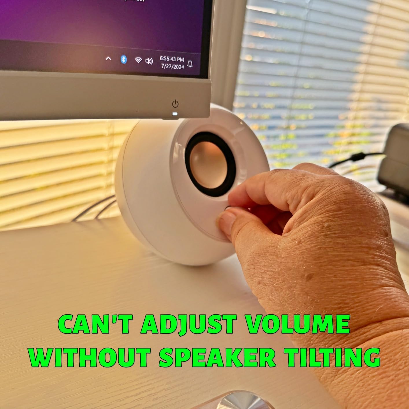 Creative Pebble 2.0 USB-Powered Desktop Speakers with Far-Field Drivers and Passive Radiators for Pcs and Laptops (Black) - Customer Photo 3