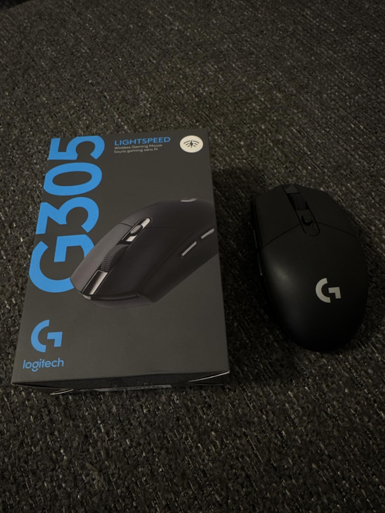 Logitech G305 LIGHTSPEED Wireless Gaming Mouse, Hero 12K Sensor, 12,000 DPI, Lightweight, 6 Programmable Buttons, 250h Battery Life, On-Board Memory, PC/Mac - Black - Customer Photo 2