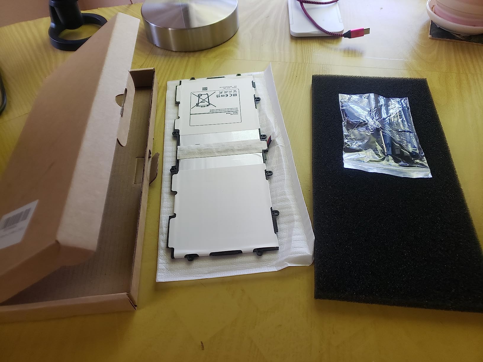 T4500E T4500C Tablet Battery Replacement for Samsung Galaxy Tab 3 10.1 GT-P5200(3G & WiFi) GT-P5210(WiFi) GT-P5220(LTE, 3G & WiFi) GT-P5213 P5210 P5200 P5220 P5213(3.8V 6800mAh 25.84Wh) Customer Review T4500E T4500C Tablet Battery Replacement for Samsung Galaxy Tab 3 10.1 GT-P5200(3G & WiFi) GT-P5210(WiFi) GT-P5220(LTE, 3G & WiFi) GT-P5213 P5210 P5200 P5220 P5213(3.8V 6800mAh 25.84Wh) - Customer Photo 2