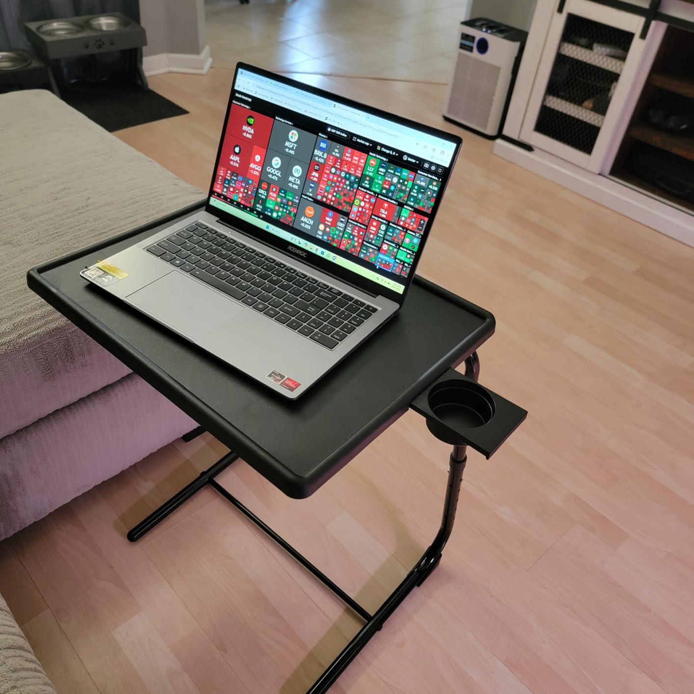 Adjustable TV Tray Table - TV Dinner Tray on Bed & Sofa, Comfortable Folding Table with 6 Height & 3 Tilt Angle Adjustments (Black) Customer Review Adjustable TV Tray Table - TV Dinner Tray on Bed & Sofa, Comfortable Folding Table with 6 Height & 3 Tilt Angle Adjustments (Black) - Customer Photo 1