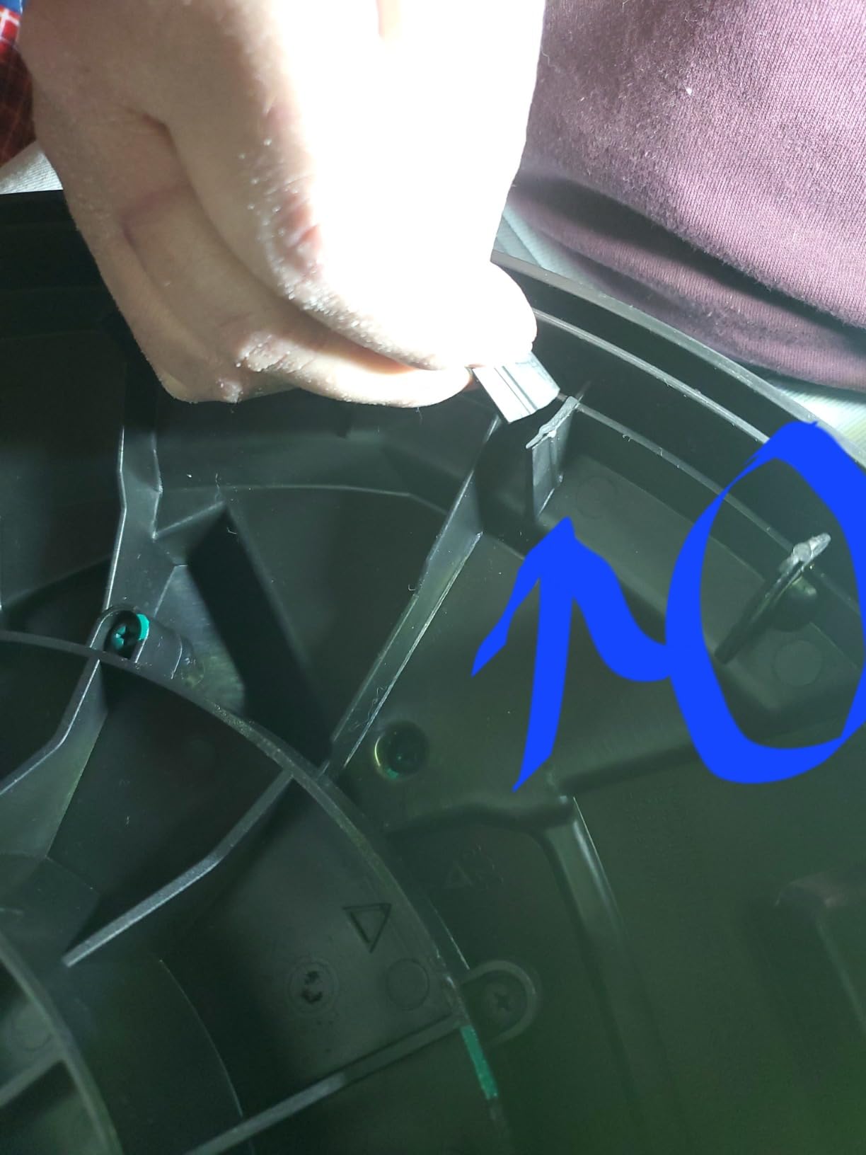 Craftsman CMXEVBE17595 16 Gallon 6.5 Peak HP Wet/Dry Vac, Heavy-Duty Shop Vacuum with Attachments - Customer Photo 1