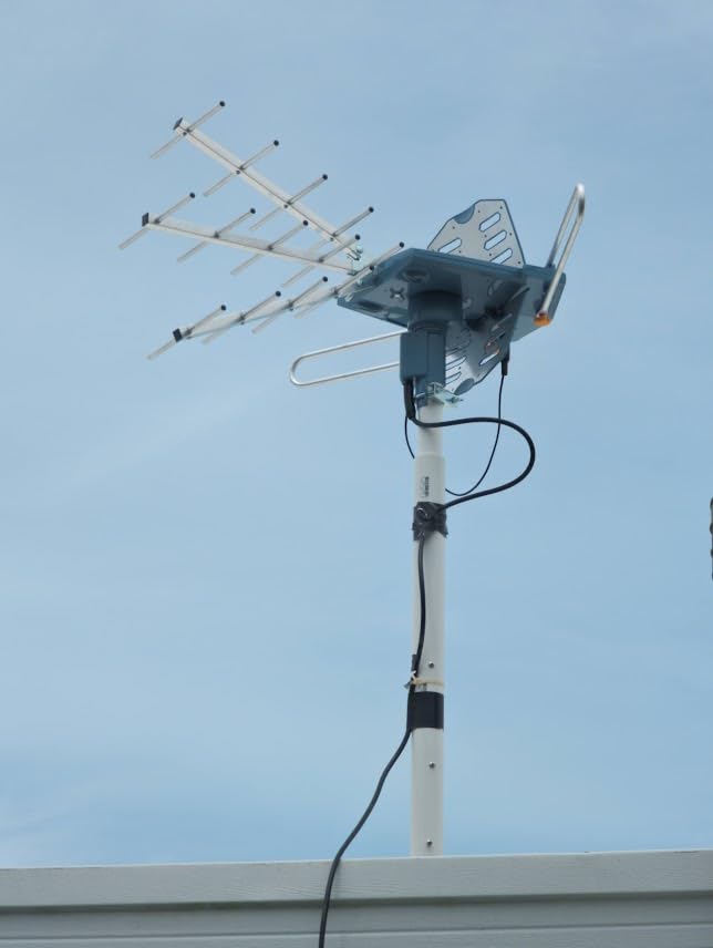 PBD Outdoor Digital Amplified HDTV Antenna, 150 Mile Motorized 360 Degree Rotation, Wireless Remote Control, 59FT RG6 Coax Cable, Coaxial Grounding Block, UHF VHF 1080P 4K, Support 2 TVs - Customer Photo 2