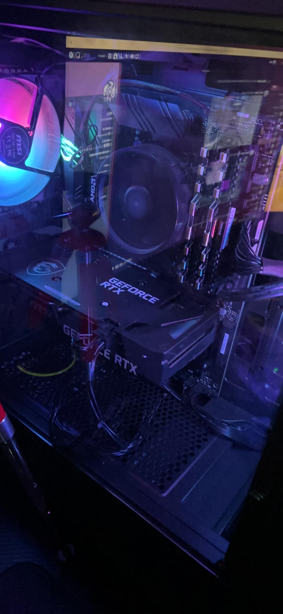 AMD Wraith Stealth Socket AM4 4-Pin Connector CPU Cooler with Aluminum Heatsink & 3.93-Inch Fan (Slim) Customer Review AMD Wraith Stealth Socket AM4 4-Pin Connector CPU Cooler with Aluminum Heatsink & 3.93-Inch Fan (Slim) - Customer Photo 2