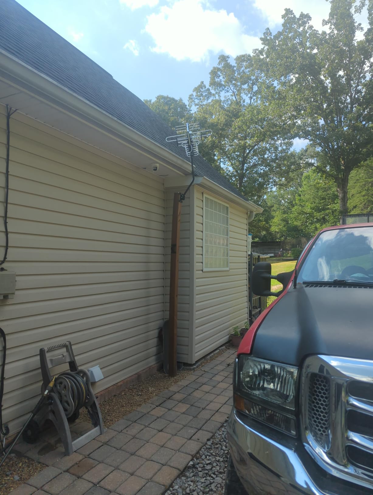 Five Star Outdoor Digital Amplified HDTV Antenna - up to 200 Mile Long Range,Directional 360 Degree Rotation,HD 4K 1080P FM, Supports 5 TVs Plus Installation Kit and Mounting Pole - Customer Photo 3