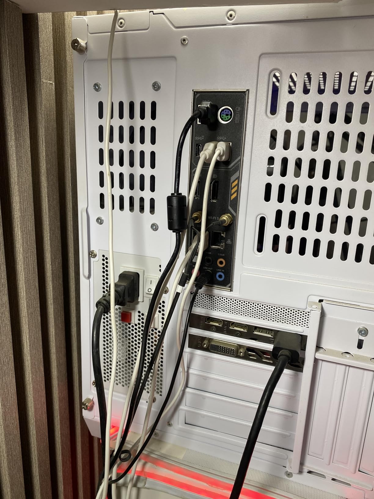 AMD Ryzen 5 5600X 6-core, 12-thread unlocked desktop processor with Wraith Stealth cooler - Customer Photo 1