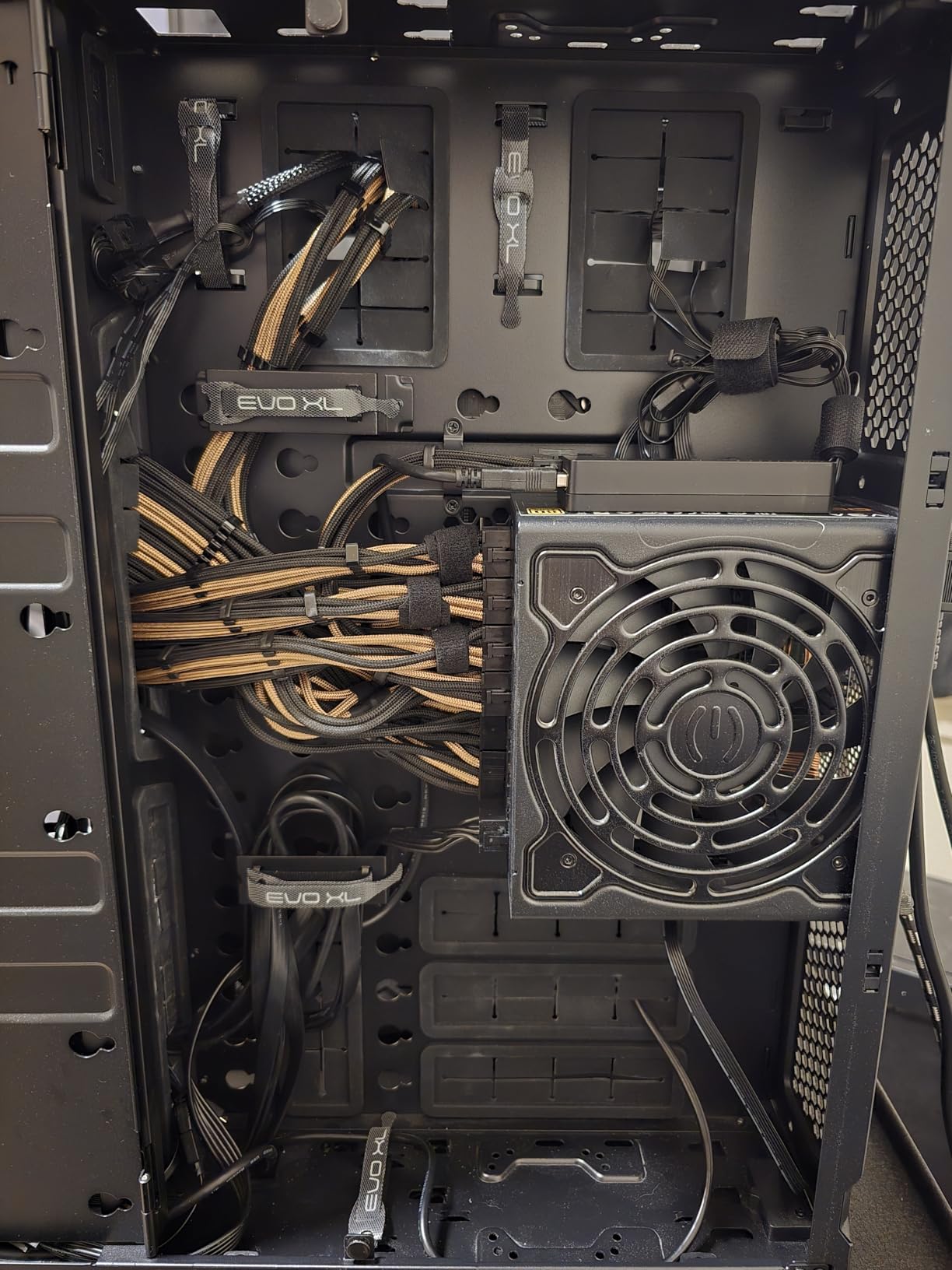 60 PCS 6 Inches Reusable Cable Ties, Adjustable Cord Straps Wire Organizer Cord Wrap and Hook Loop Cable Management - Customer Photo 1