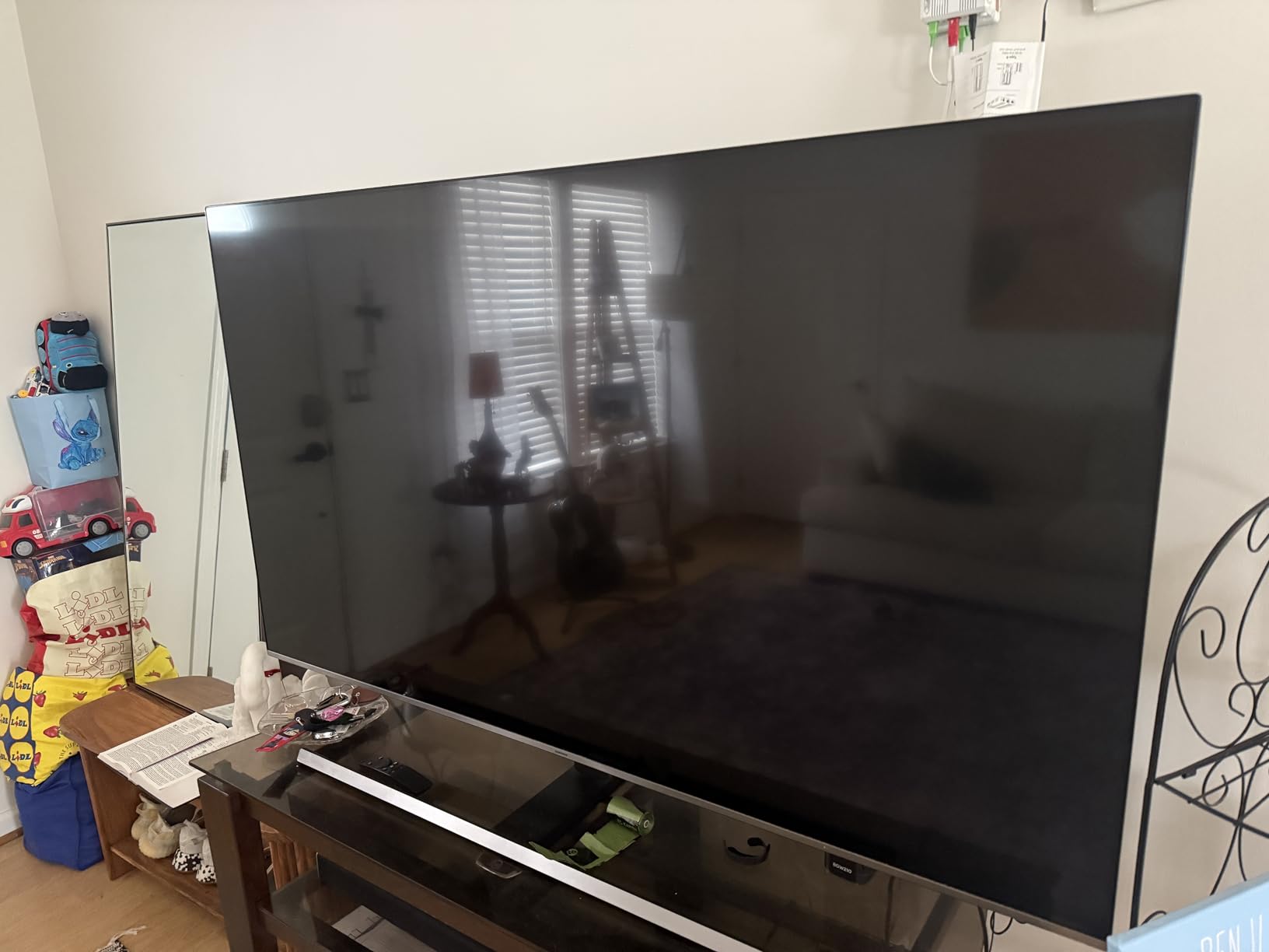 EVEO® Screen Cleaner Spray Kit (Streak-Free) TV Screen Cleaner for Smart TV, LCD, LED, OLED | Computer Screen Cleaner Spray and Wipe Microfiber Cloth - TV, Monitor, Laptop, iPad, Car - 6.7oz 1 Pack - Customer Photo 1