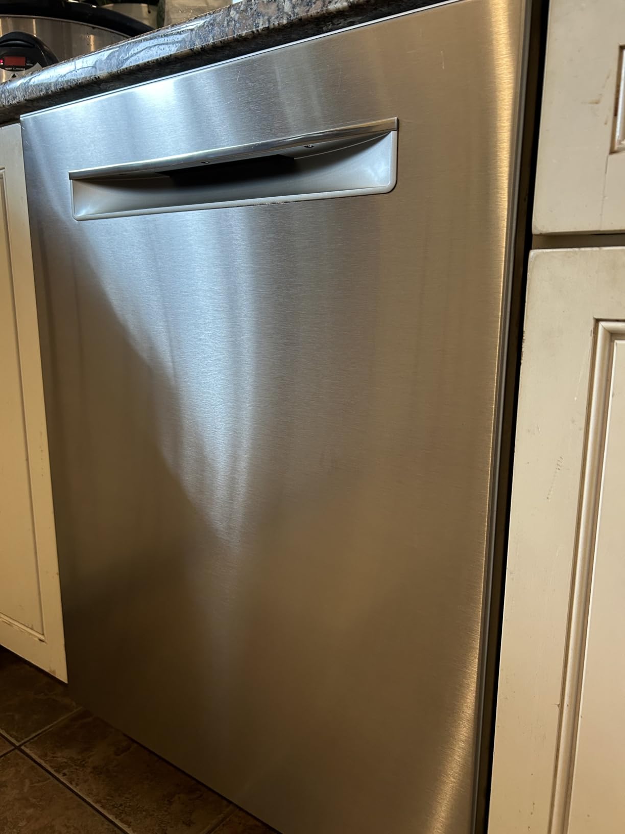 Bar Keepers Friend Stainless Steel Cleaner Spray (25.4 oz) + Microfiber Cloth - Removes Fingerprints and Grime Without Dulling Customer Review Bar Keepers Friend Stainless Steel Cleaner Spray (25.4 oz) + Microfiber Cloth - Removes Fingerprints and Grime Without Dulling - Customer Photo 1