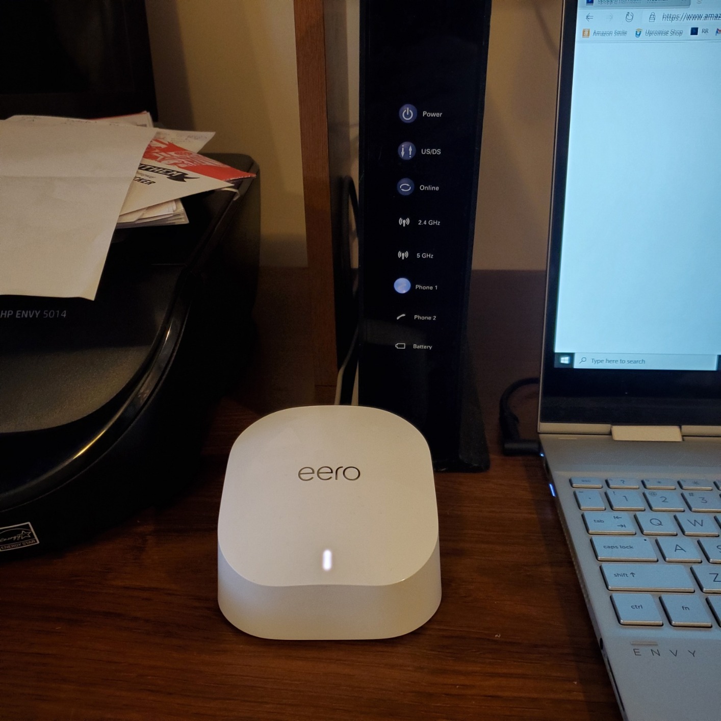 Amazon eero 6 mesh wifi router - Supports internet plans up to 900 Mbps, Coverage up to 1,500 sq. ft., Connect 75+ devices, 1-pack - Customer Photo 1