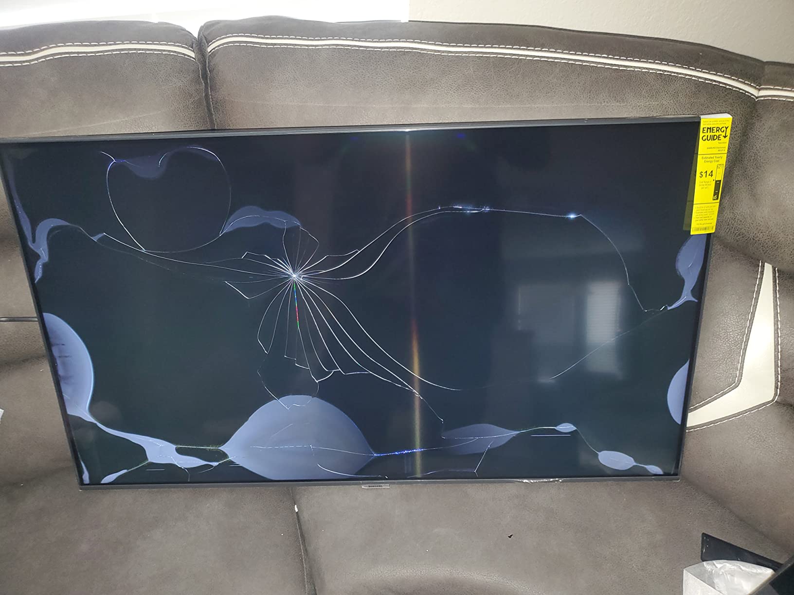 Samsung 50-Inch BE50T-H Pro TV | Commercial | Easy Digital Signage Software | 4K | HDMI | USB | TV Tuner | Speakers | 250 nits,Black - Customer Photo 2