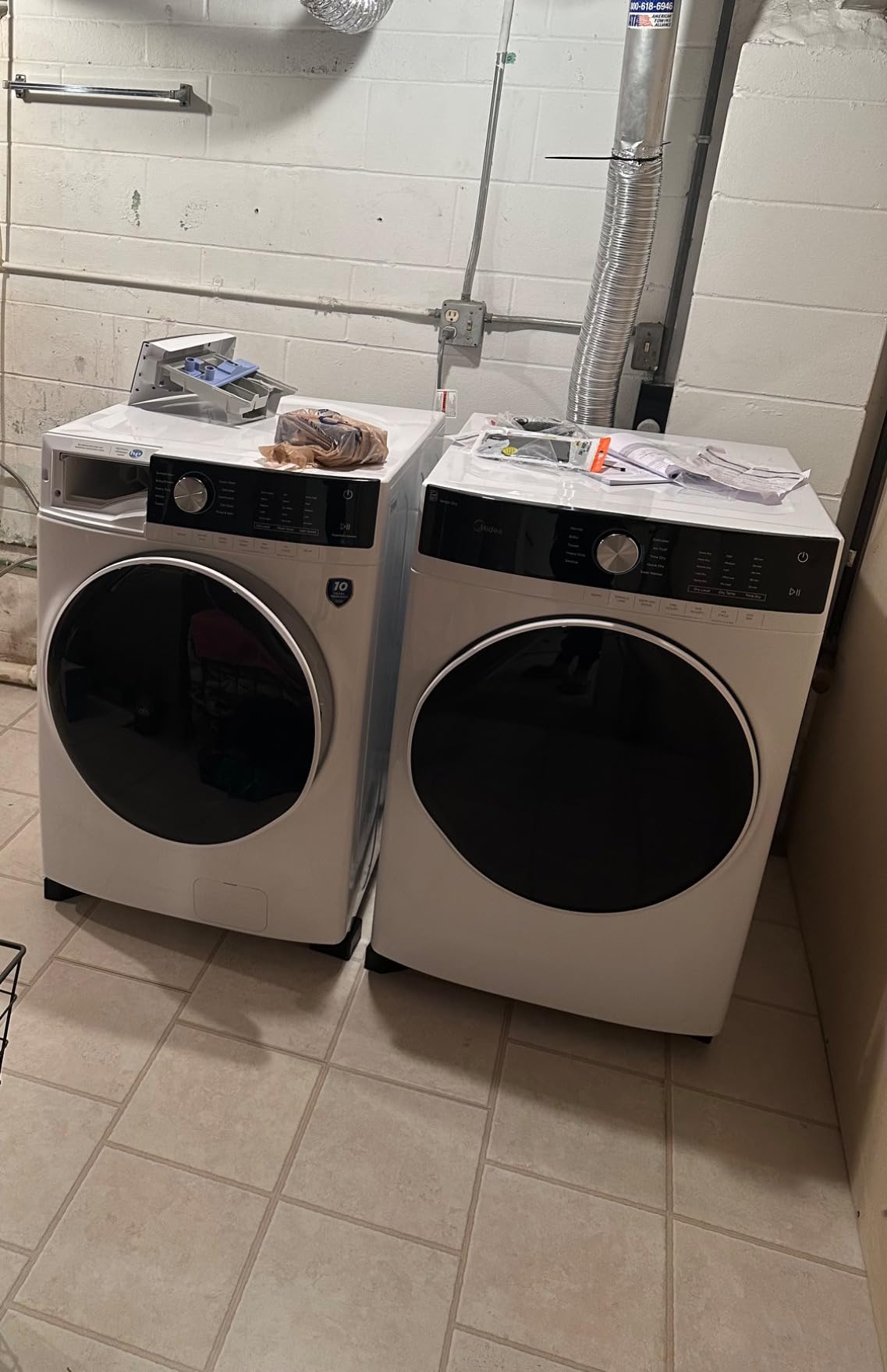 Midea MLH45N1AWW Front Load Washer, Automatic Machine, Vibration Control, Pre-Soak, Speed Wash, 10 Cycles, Energy Star Certified, 4.5 Cu.ft, White - Customer Photo 1