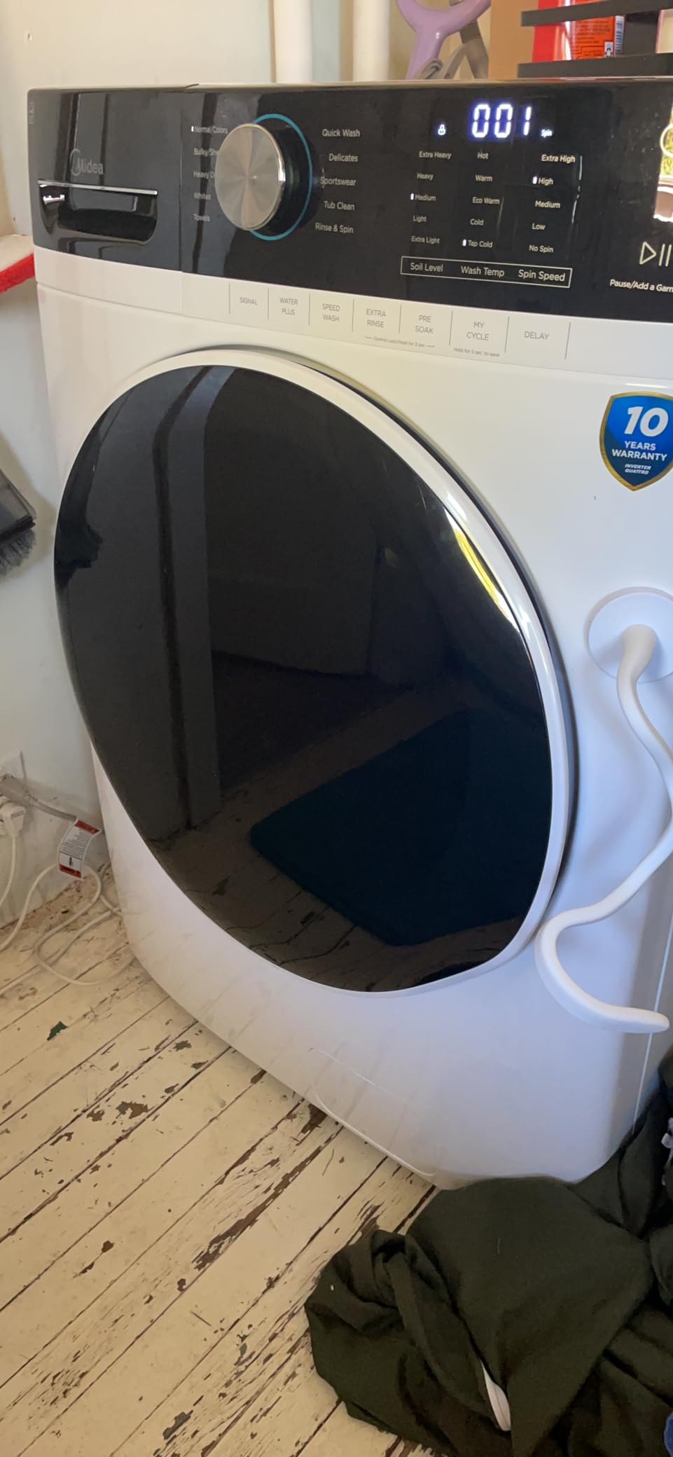 Midea MLH45N1AWW Front Load Washer, Automatic Machine, Vibration Control, Pre-Soak, Speed Wash, 10 Cycles, Energy Star Certified, 4.5 Cu.ft, White Customer Review Midea MLH45N1AWW Front Load Washer, Automatic Machine, Vibration Control, Pre-Soak, Speed Wash, 10 Cycles, Energy Star Certified, 4.5 Cu.ft, White - Customer Photo 2