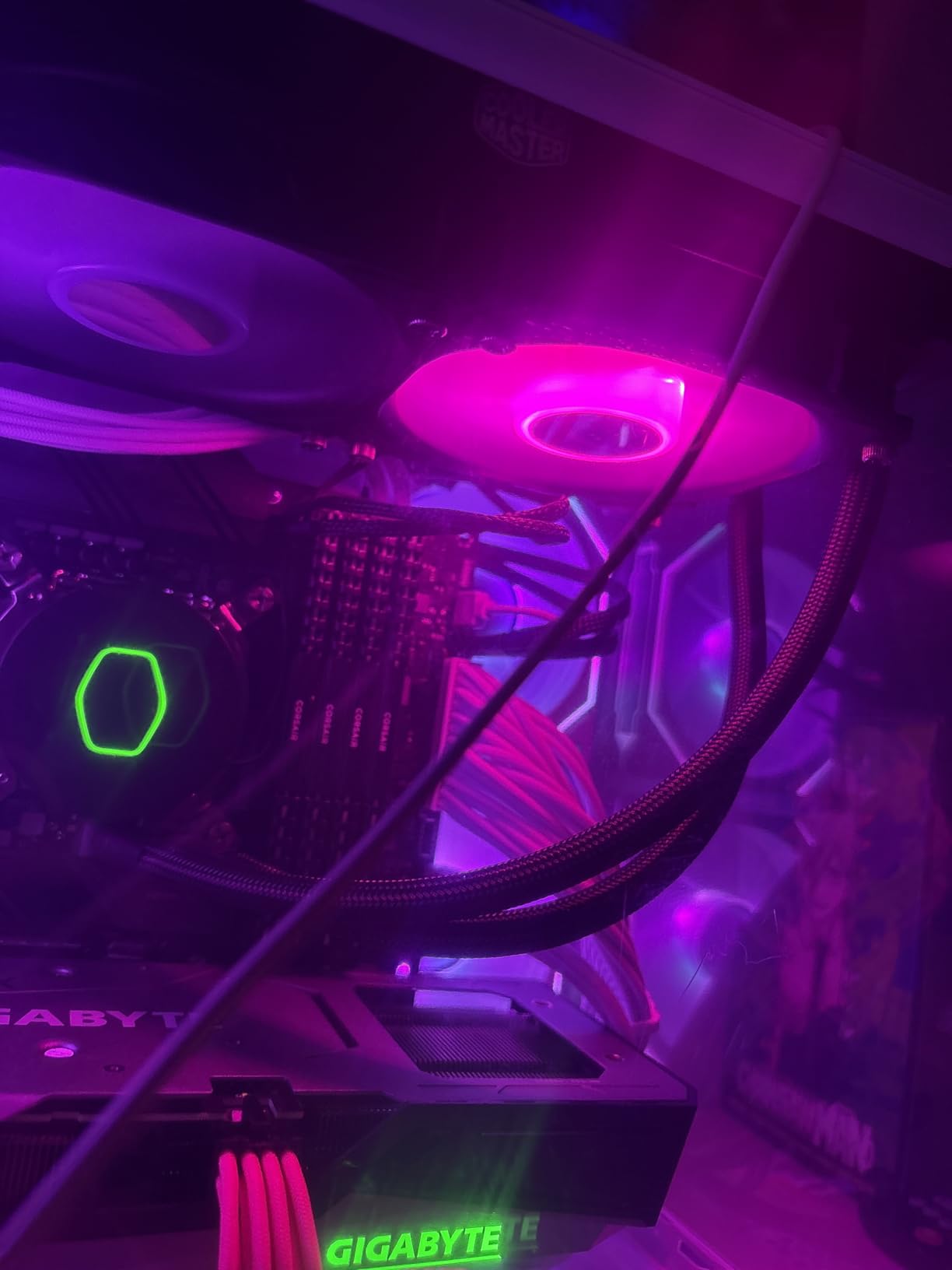 CoolerMaster MasterLiquid ML240L RGB V2, Close-Loop AIO CPU Liquid Cooler, Gen3 Dual Chamber Pump, 240mm Radiator, SickleFlow 120 PWM ARGB, AMD Ryzen AM5/AM4, Intel LGA1700/1200 Customer Review CoolerMaster MasterLiquid ML240L RGB V2, Close-Loop AIO CPU Liquid Cooler, Gen3 Dual Chamber Pump, 240mm Radiator, SickleFlow 120 PWM ARGB, AMD Ryzen AM5/AM4, Intel LGA1700/1200 - Customer Photo 1