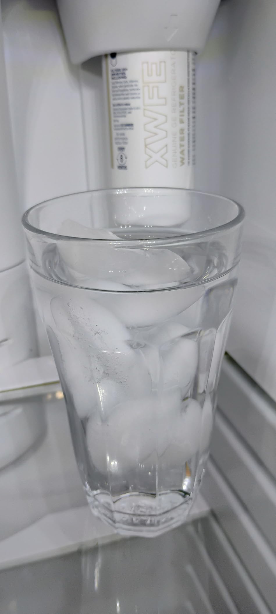 GE XWFE Refrigerator Water Filter, Genuine Replacement Filter, Certified to Reduce Lead, Sulfur, and 50+ Other Impurities, Replace Every 6 Months for Best Results, Pack of 1 - Customer Photo 2