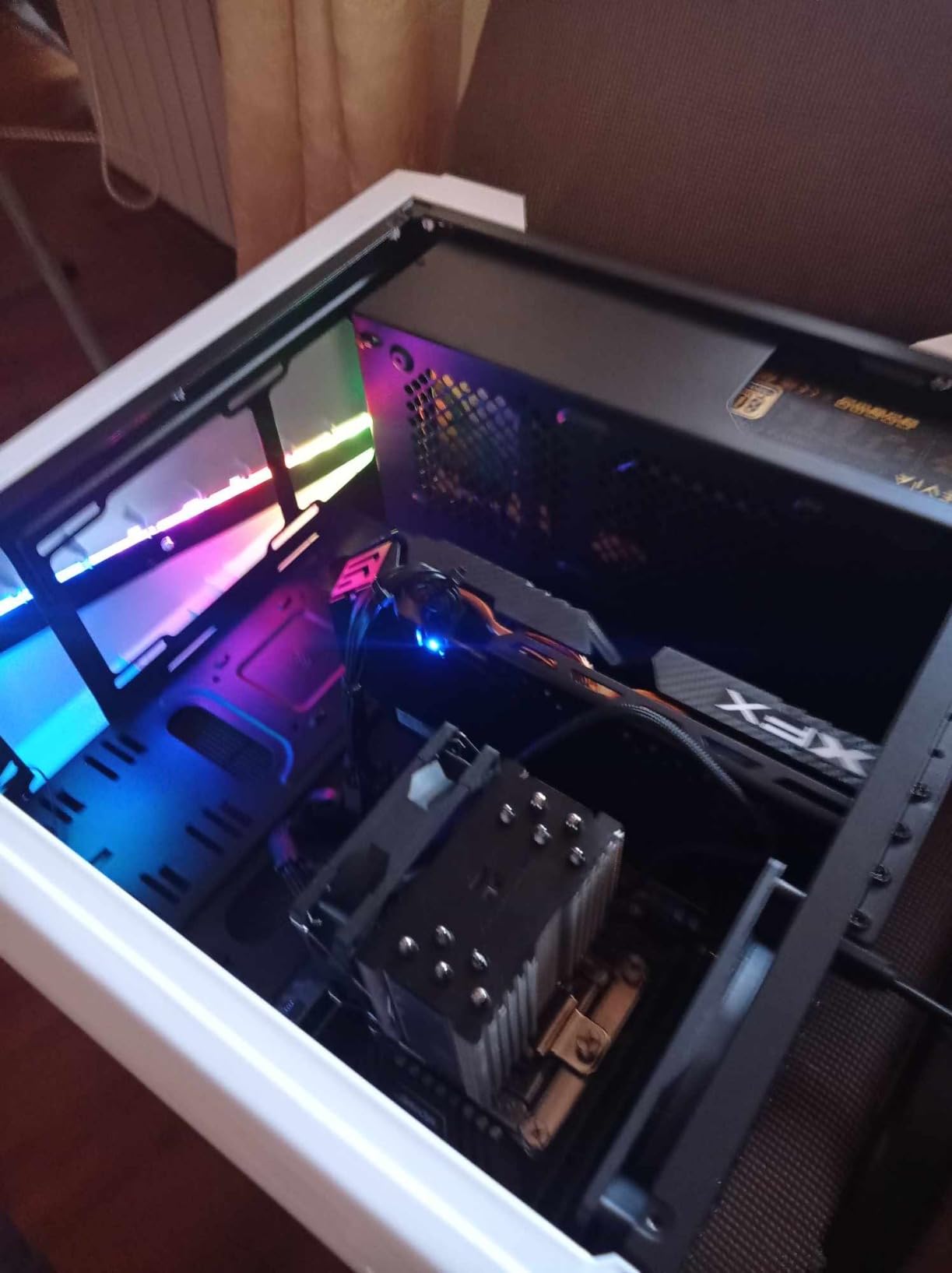 Intel Xeon E5-2698 V3 SR1XE 16-Core 2.3GHz 40MB LGA 2011-3 Processor (Renewed) - Customer Photo 1