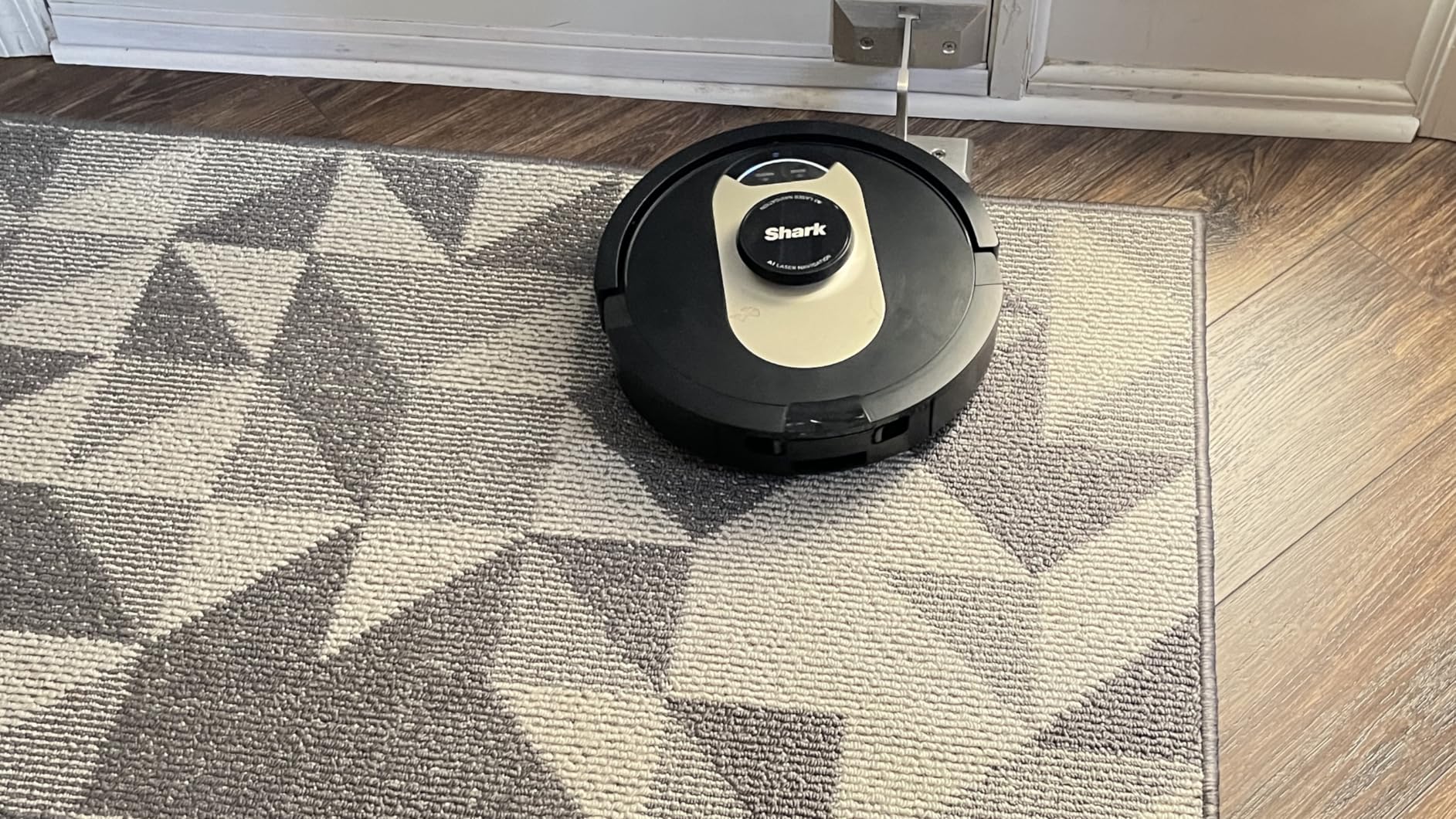 Shark AV2501AE AI Robot Vacuum with XL HEPA Self-Empty Base, Bagless, 60-Day Capacity, LIDAR Navigation, Perfect for Pet Hair, Compatible with Alexa, Wi-Fi Connected, Carpet & Hard Floor, Black - Customer Photo 1