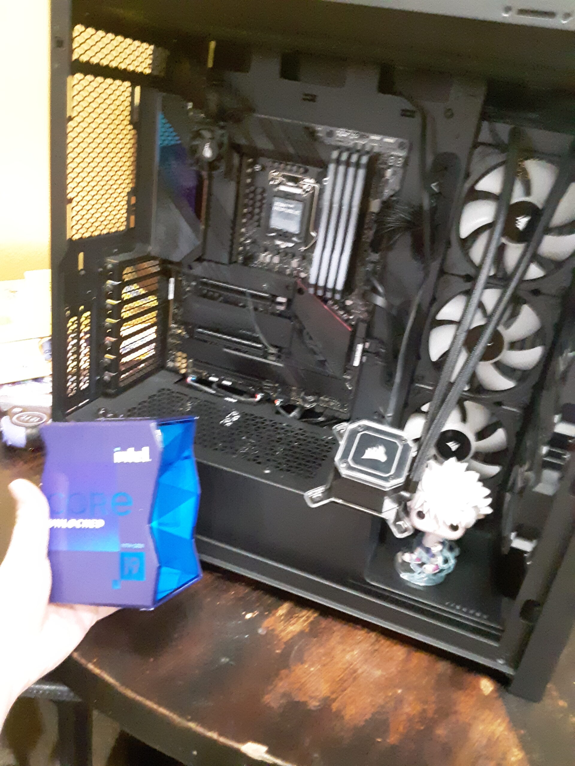 Intel Core i9-11900K Desktop Processor 8 Cores up to 5.3 GHz Unlocked LGA1200 (Intel 500 Series & Select 400 Series Chipset) 125W Customer Review Intel Core i9-11900K Desktop Processor 8 Cores up to 5.3 GHz Unlocked LGA1200 (Intel 500 Series & Select 400 Series Chipset) 125W - Customer Photo 1