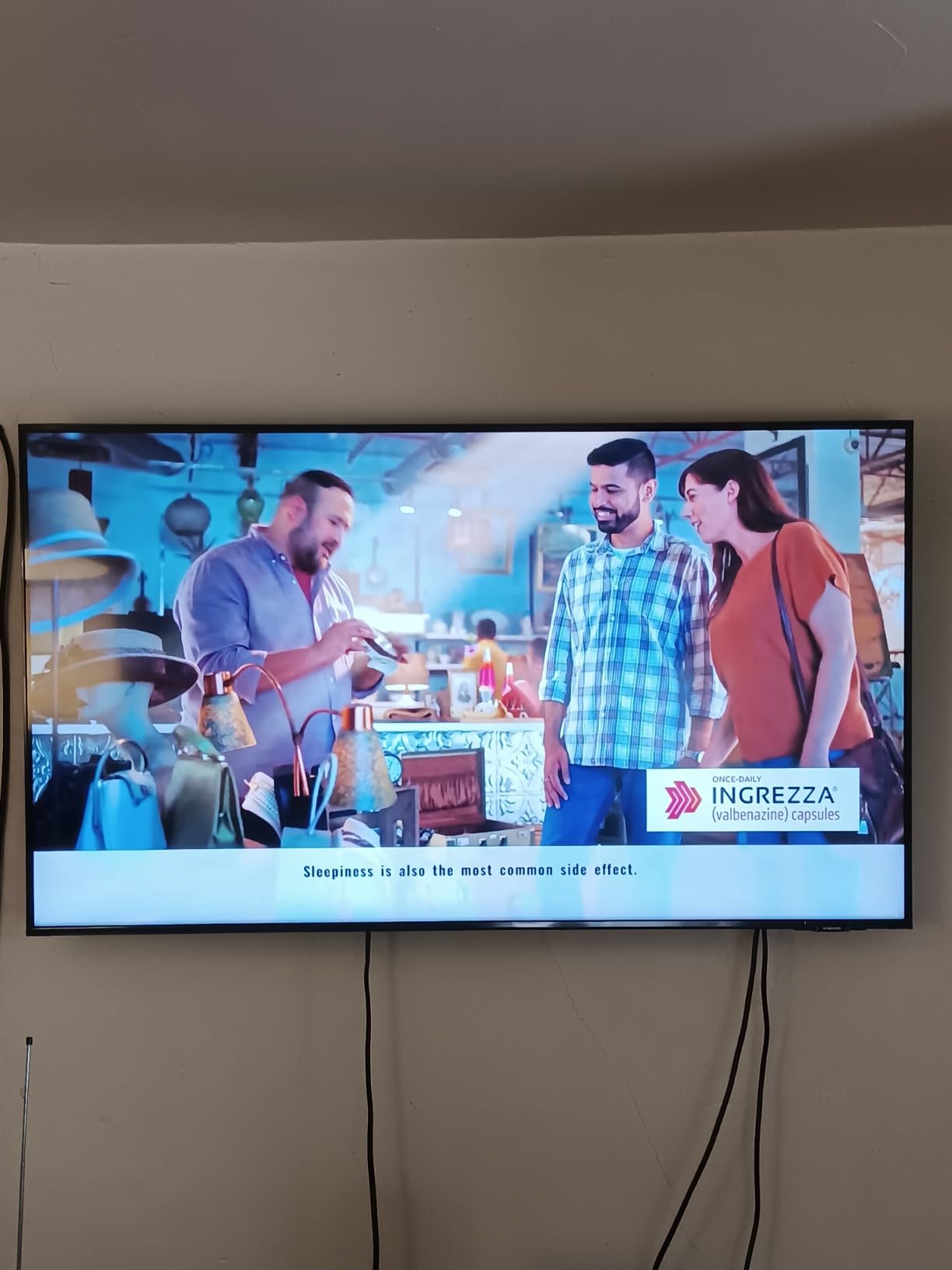 Samsung 55-Inch Class Crystal UHD AU8000 Series 4K Smart TV (UN55AU8000FXZA) HDR, Object Tracking Sound Lite, Q-Symphony, Smart TV with Alexa Built-in, 2021 Model - Customer Photo 3