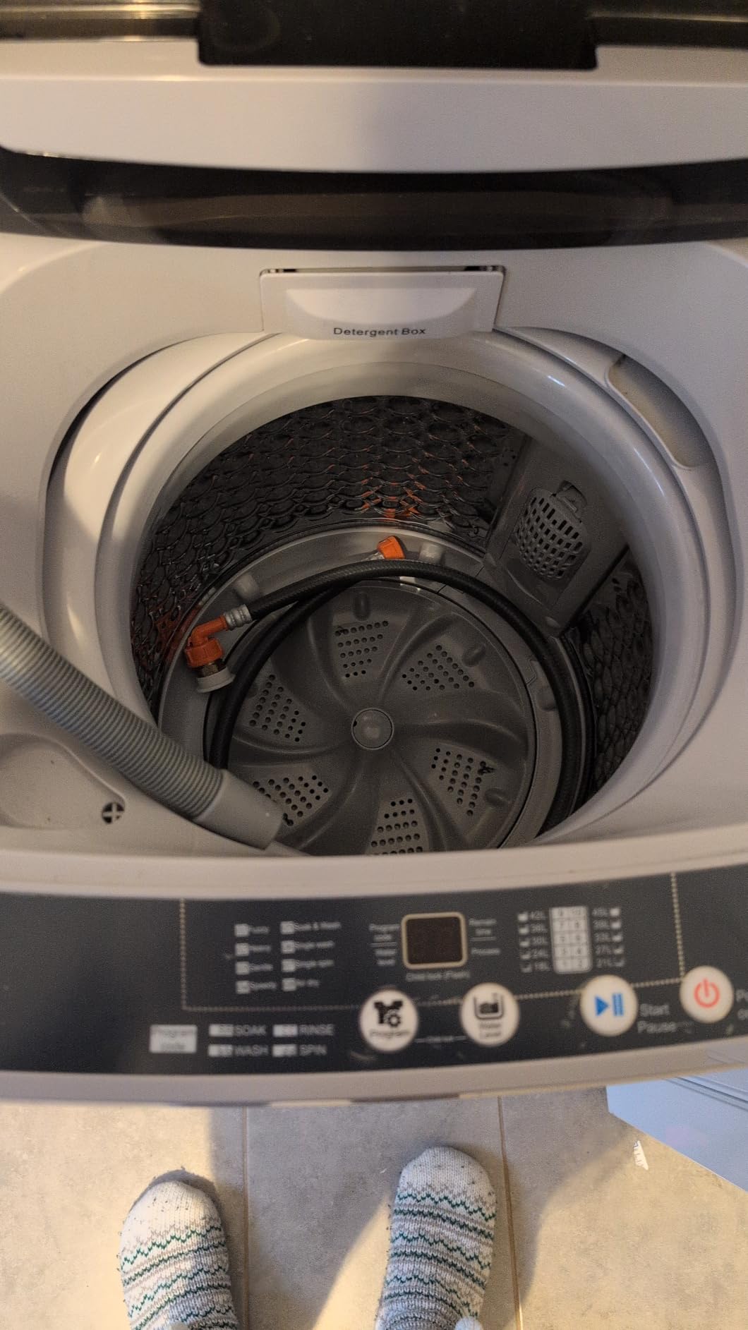 Giantex Full Automatic Washing Machine, 2 in 1 Portable Laundry Washer 1.5Cu.Ft 11lbs Capacity Washer and Spinner Combo 8 Programs 10 Water Levels Energy Saving Top Load Washer for Apartment Dorm - Customer Photo 1