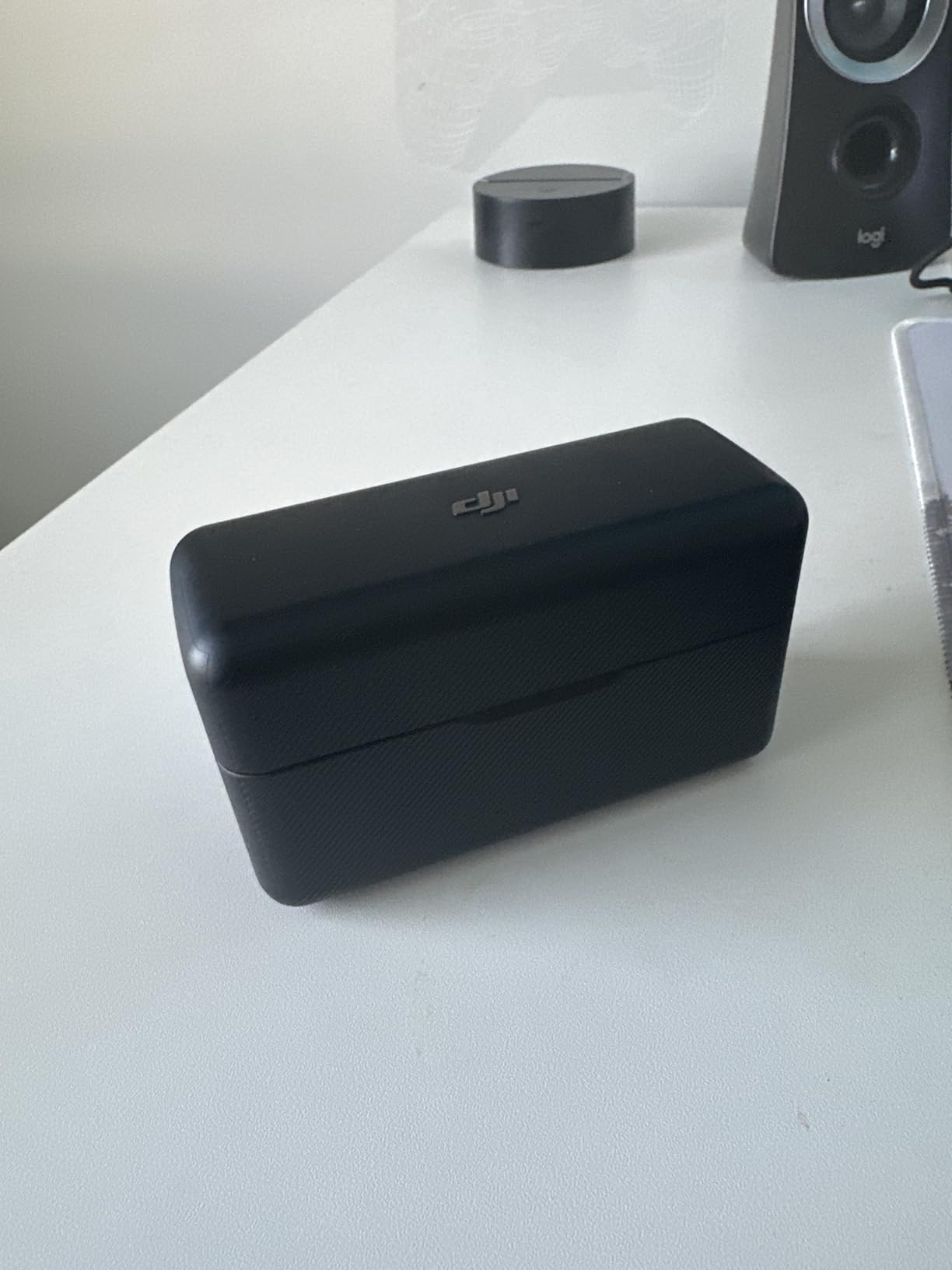 DJI Mic (2 TX + 1 RX + Charging Case), Wireless Lavalier Microphone, 250m (820 ft.) Range, 15-Hour Battery, Noise Cancellation Wireless Microphone for PC, iPhone, Record Interview, YouTube, Black - Customer Photo 2