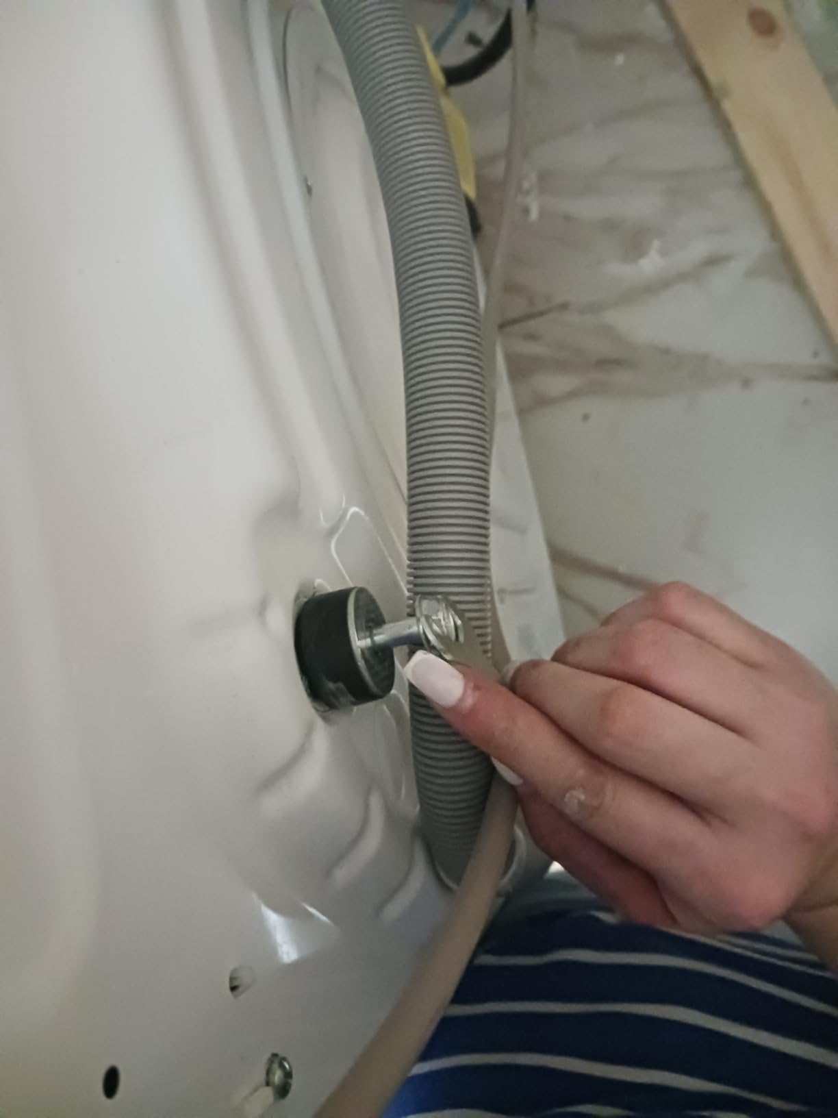 BLACK+DECKER Front Load Washer, 2.7 Cu. Ft. Compact Washing Machine with LED Display & 16 Cycles - Customer Photo 2