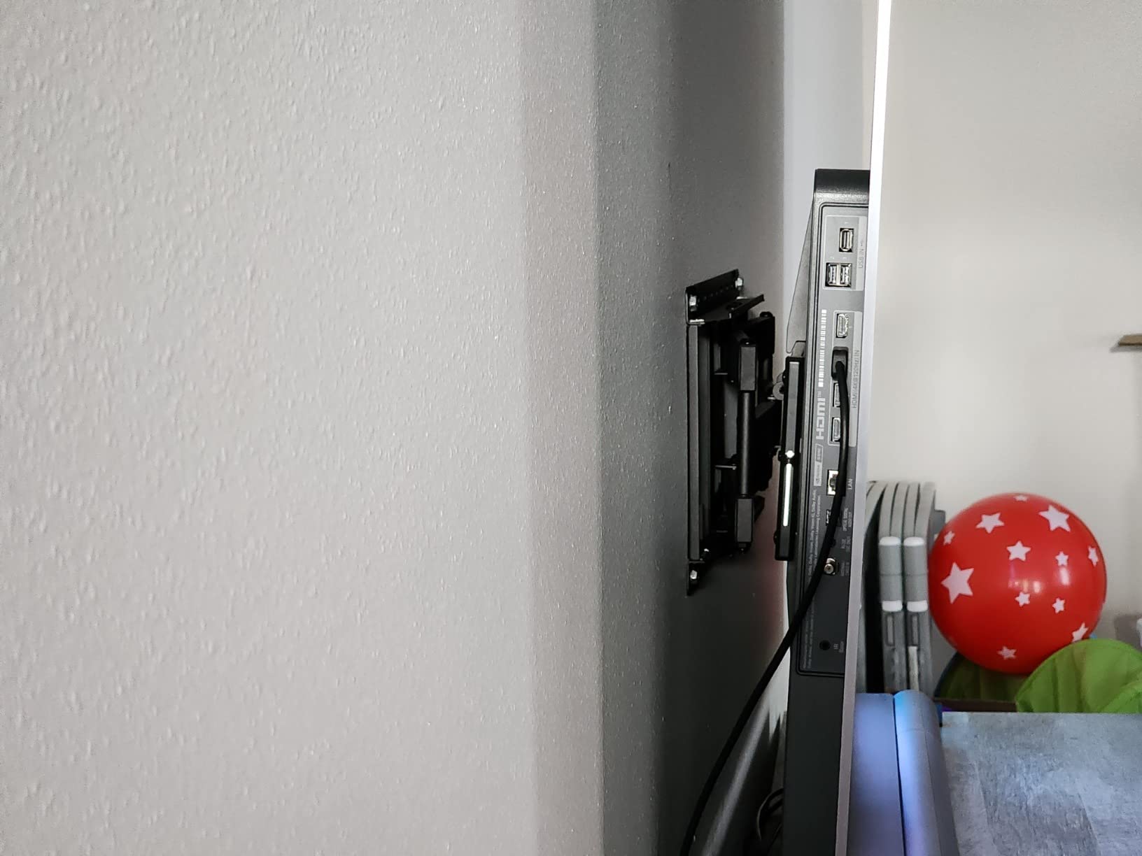 LG C2 Series 83-Inch Class OLED evo Smart TV OLED83C2PUA, 2022 - AI-Powered 4K TV, Alexa Built-in Customer Review LG C2 Series 83-Inch Class OLED evo Smart TV OLED83C2PUA, 2022 - AI-Powered 4K TV, Alexa Built-in - Customer Photo 3