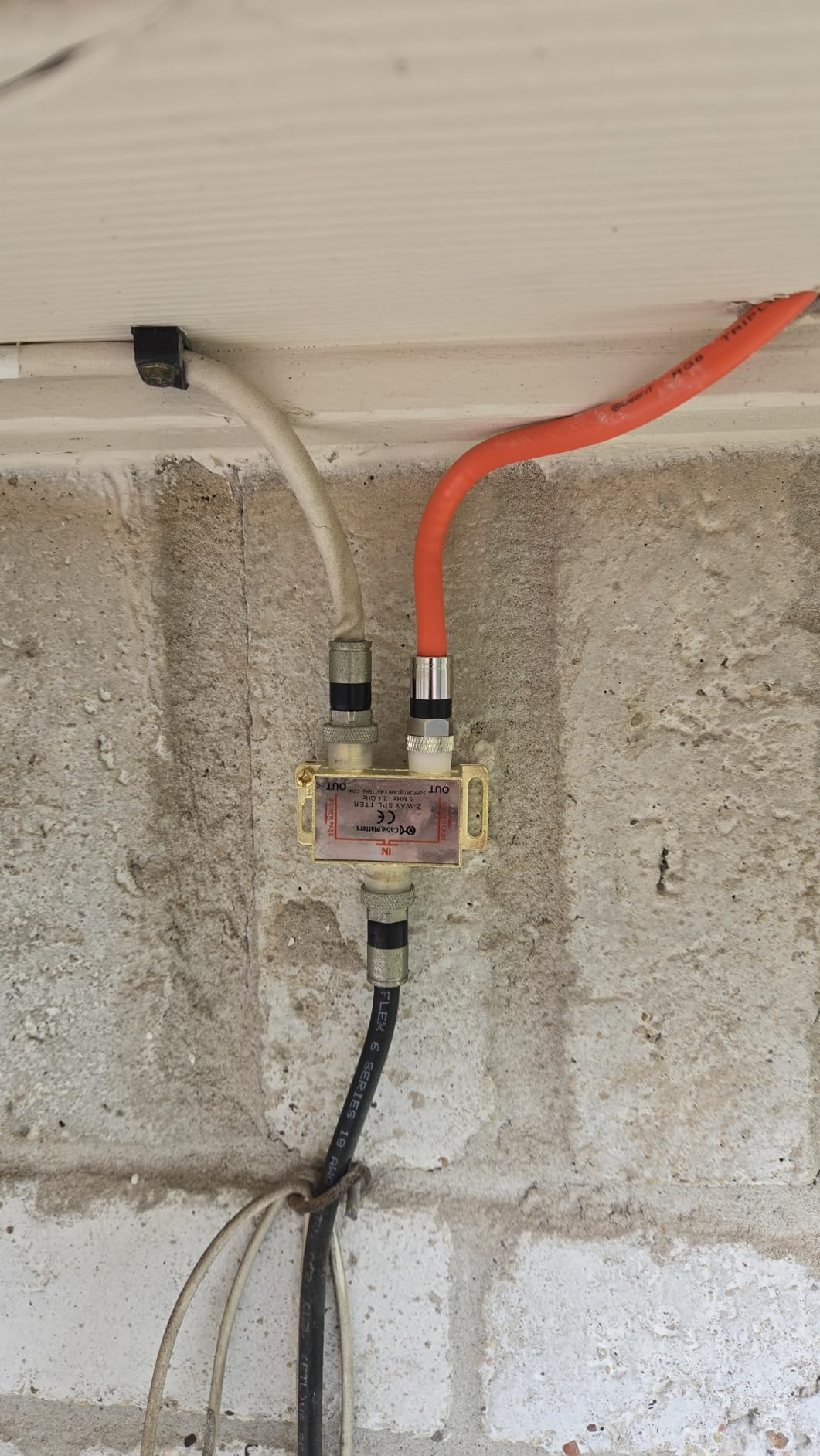 GEARit Coaxial Cable for Direct Burial (100ft) RG6 70 Ohm RF Rubber Boot Waterproof Underground in-Wall with Rubber Boot, High-Speed Internet, Broadband, Digital TV Aerial, Satellite Cable 100 Feet - Customer Photo 1