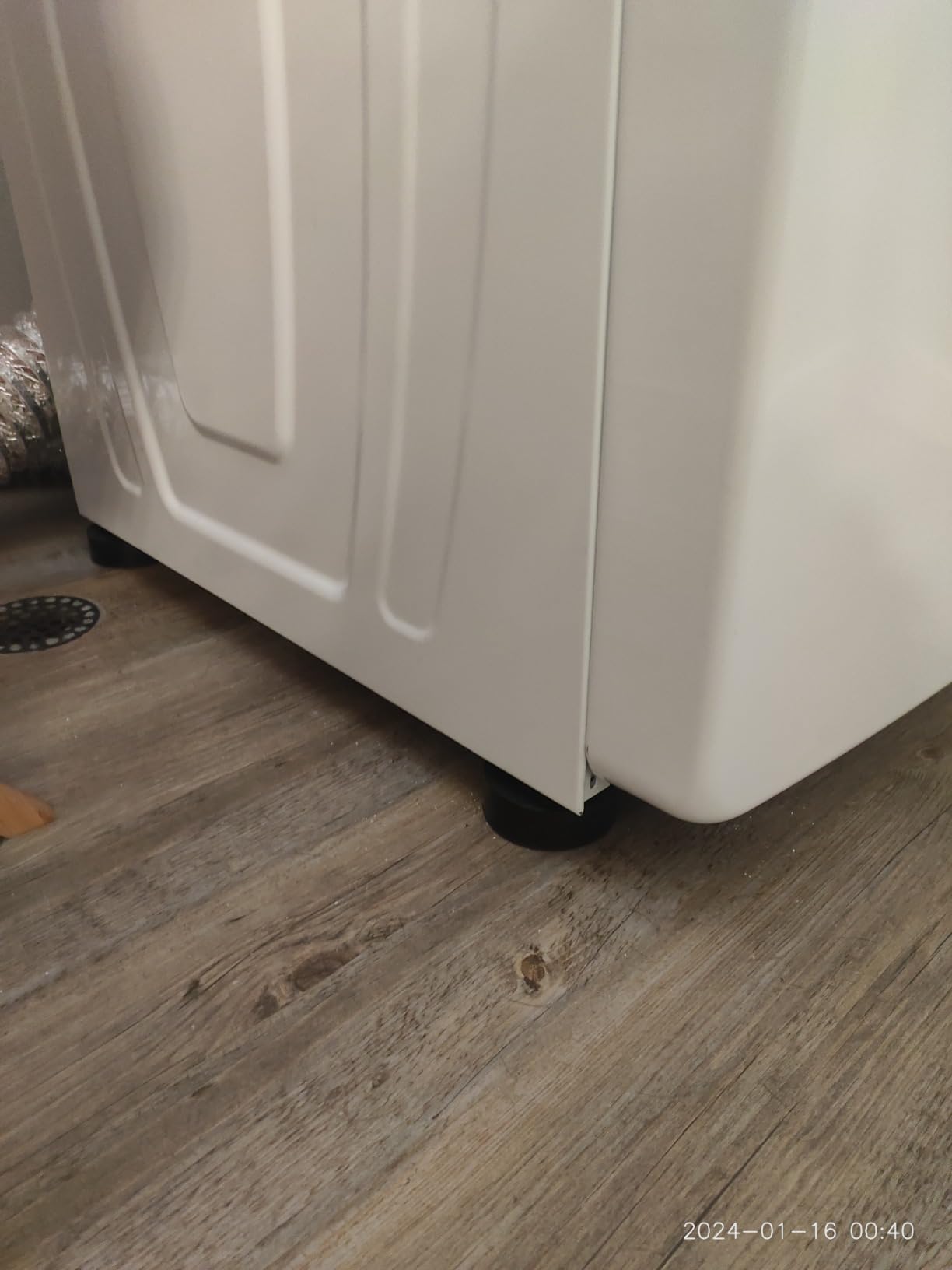 Anti Vibration Pads for Washing Machine featuring 3D TrianGrip & FREE Level Tool - Larger Opening Fits All Washer Feet - Stops Moving, Walking - Prevents Noise, Vibration Transfer - VIBEGUARD 4 Pack - Customer Photo 1