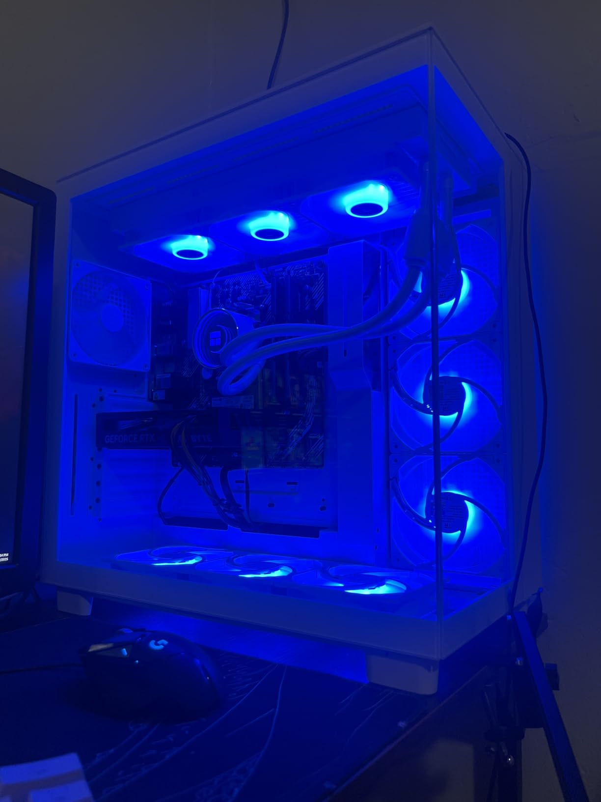 Thermalright Frozen Notte 360 White ARGB V2 Water Cooling CPU Cooler, 360 Specification CPU Liquid Cooler,3 PWM Fans, S-FDB Bearings, Suitable for AMD:AM4/AM5, Intel LGA 1851/1700/115X/1200/2011 - Customer Photo 1