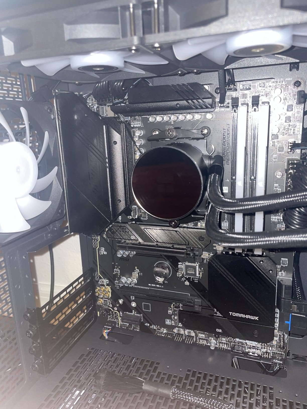 Thermalright Frozen Notte 360 White ARGB V2 Water Cooling CPU Cooler, 360 Specification CPU Liquid Cooler,3 PWM Fans, S-FDB Bearings, Suitable for AMD:AM4/AM5, Intel LGA 1851/1700/115X/1200/2011 - Customer Photo 2