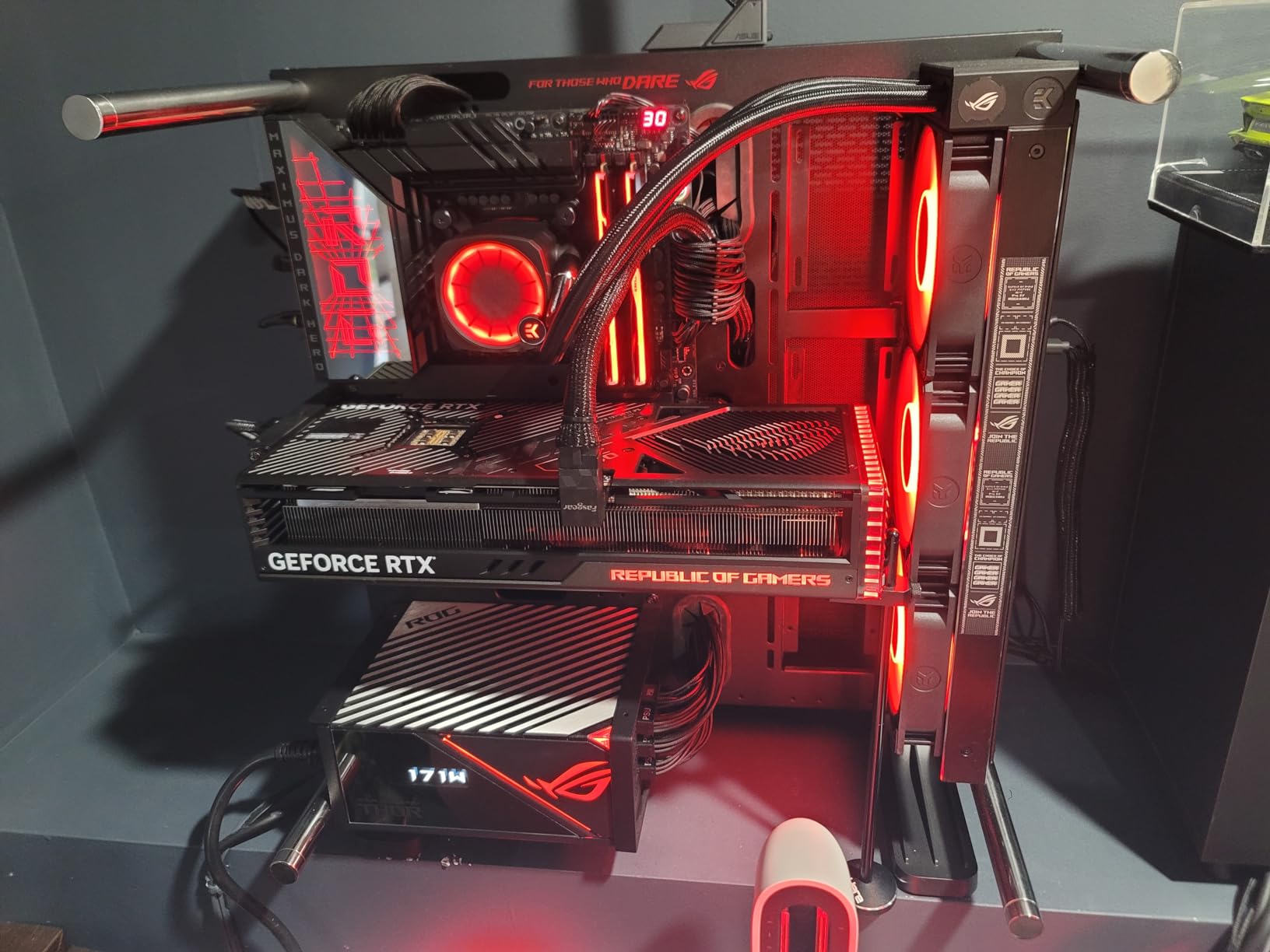 ASUS ROG Strix GeForce RTX® 4090 OC Edition Gaming Graphics Card (PCIe 4.0, 24GB GDDR6X, HDMI 2.1a, DisplayPort 1.4a) - Customer Photo 2