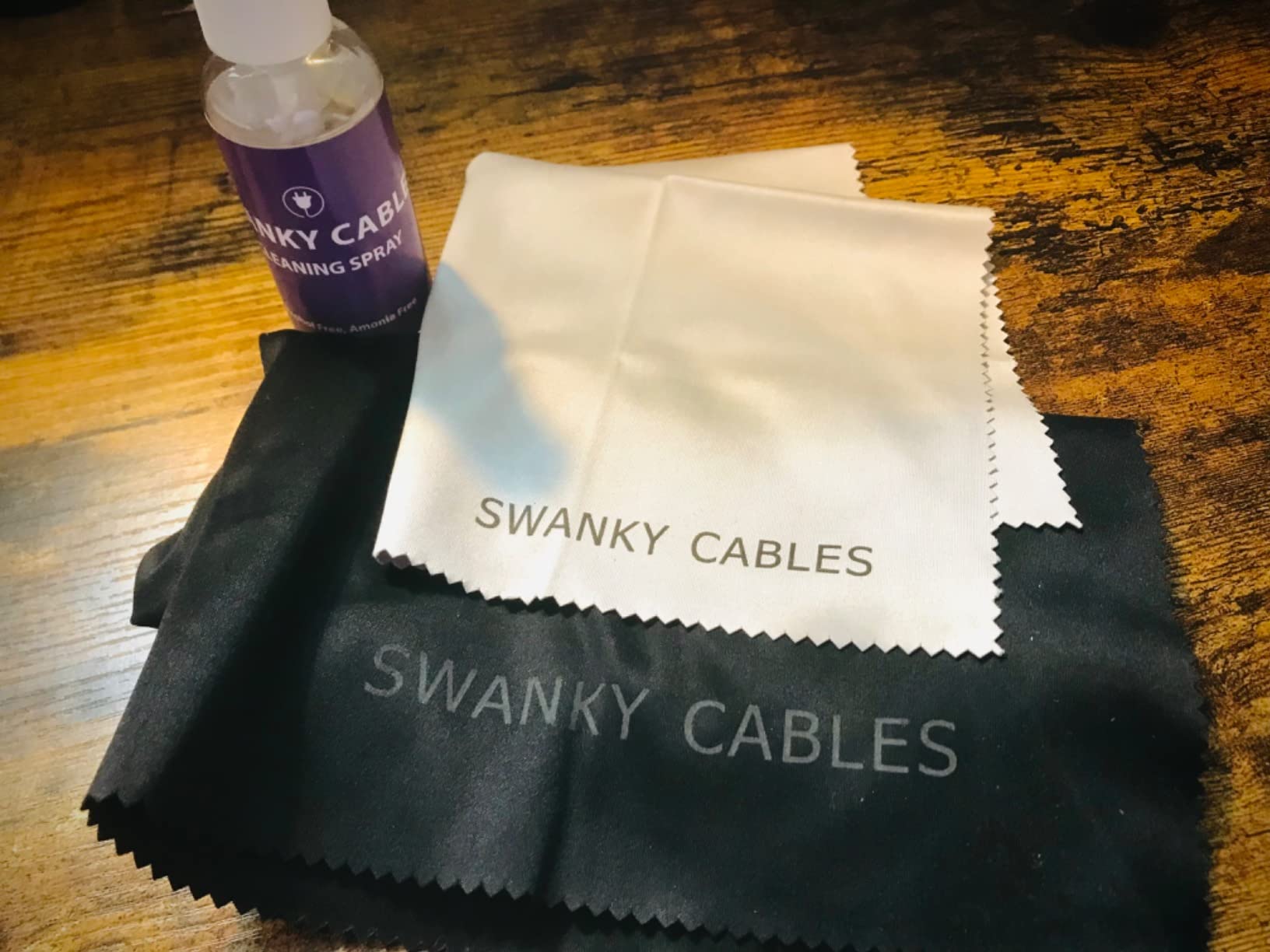 Swanky Screen Cleaner Kit: 6-Pack Microfiber Cloths & Electronic Cleaner Spray for TV, iPad, iPhone, Monitor & Laptop (17 Oz) - Customer Photo 1