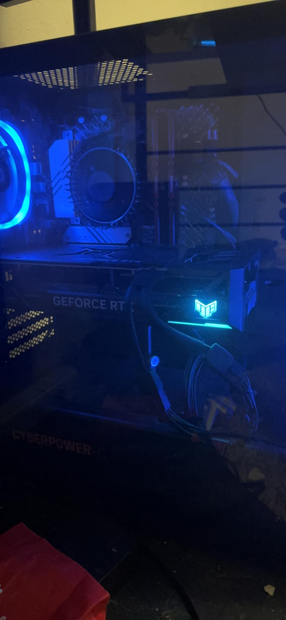 ASUS TUF Gaming NVIDIA GeForce RTX™ 4070 Ti OC Edition Gaming Graphics Card (PCIe 4.0, 12GB GDDR6X, HDMI 2.1a, DisplayPort 1.4a), TUF-RTX4070TI-O12G-GAMING - Customer Photo 3