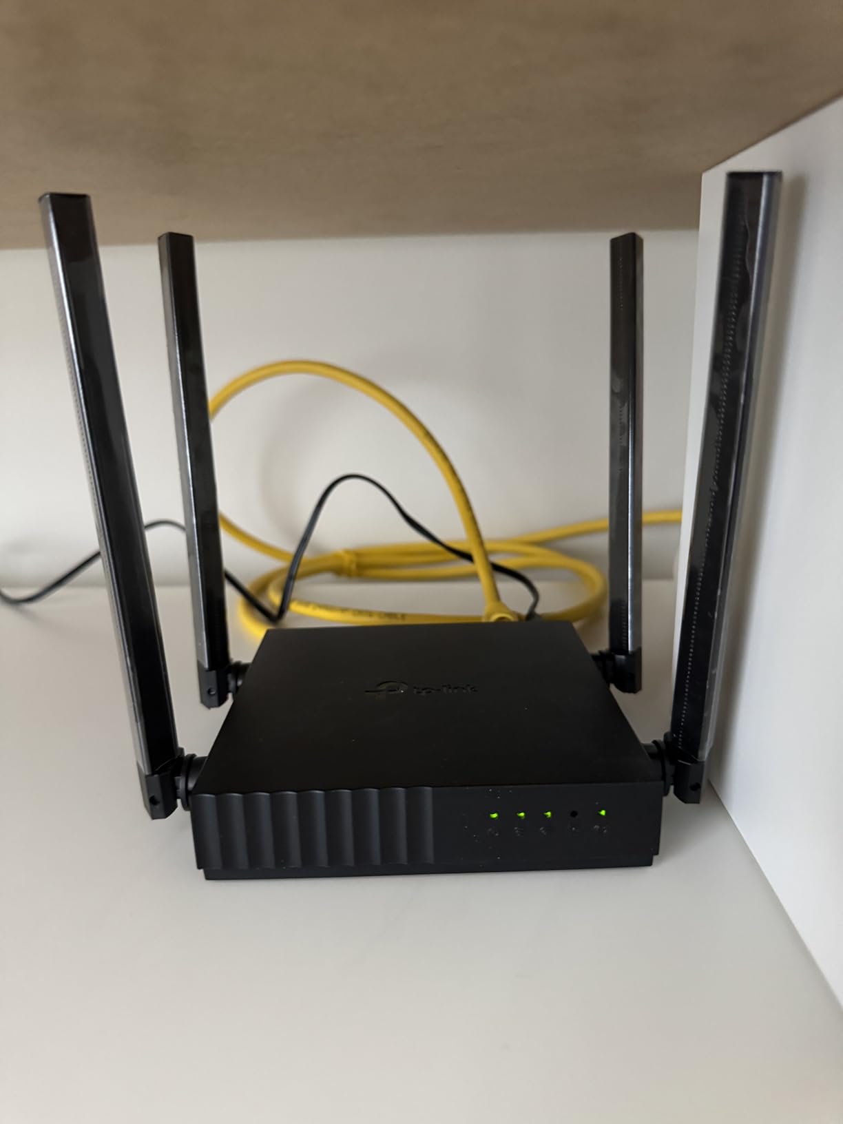 TP-Link Archer C54 | AC1200 MU-MIMO Dual-Band WiFi Router| Works with All Home Internet Providers (Renewed) Black - Customer Photo 1