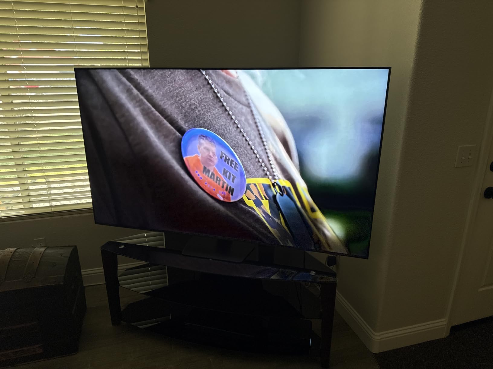 SAMSUNG 85-Inch Class Neo QLED 4K QN90C Series Neo Quantum HDR+, Dolby Atmos, Object Tracking Sound+, Anti-Glare, Gaming Hub, Q-Symphony, Smart TV with Alexa Built-in (QN85QN90C, 2023 Model) - Customer Photo 1