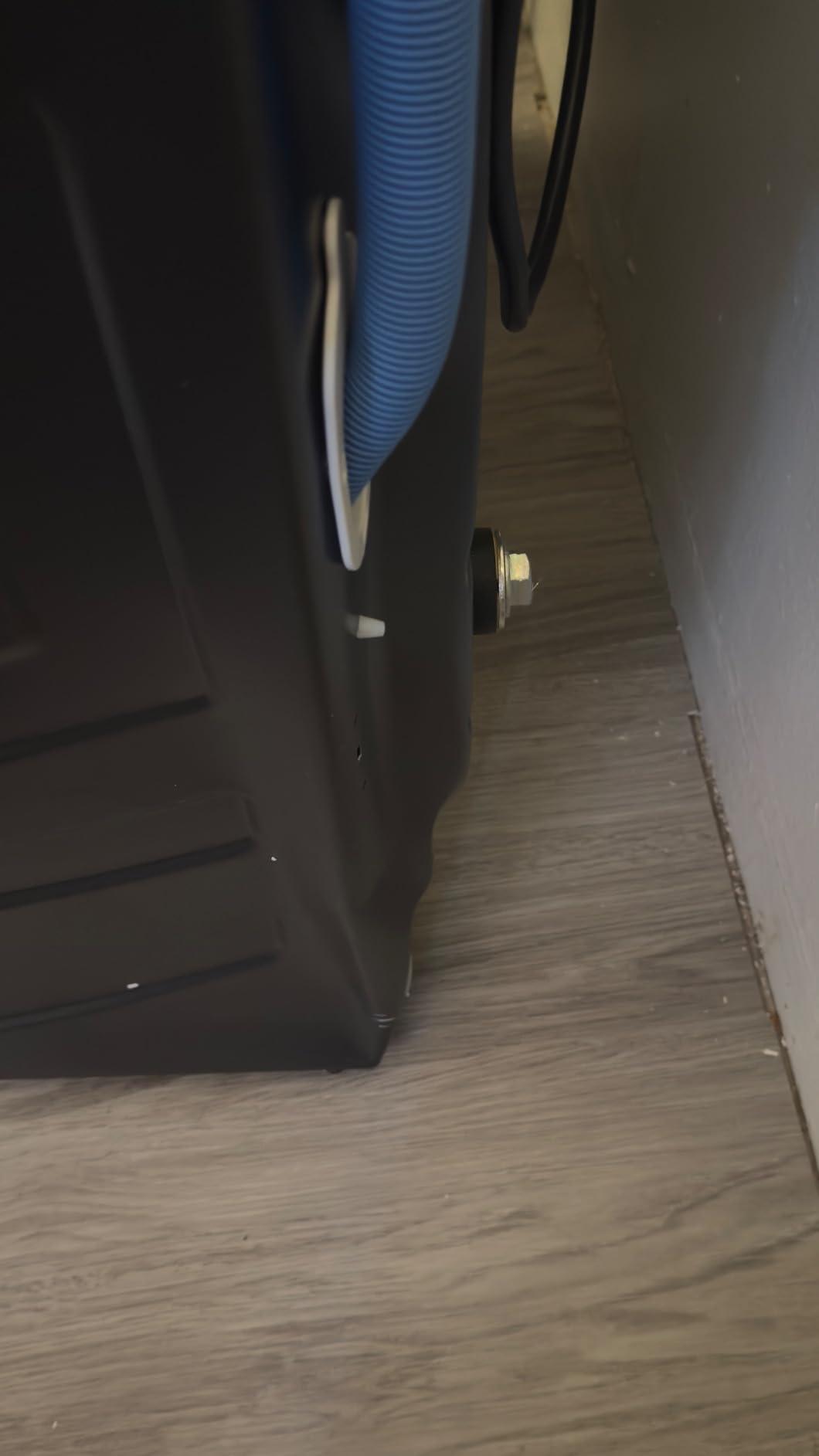 GE Profile PFQ97HSPVDS 28 Inch Smart Front Load Washer/Dryer Combo with 4.8 cu.ft. Capacity, 12 Wash Cycles, 14 Dryer Cycles Customer Review GE Profile PFQ97HSPVDS 28 Inch Smart Front Load Washer/Dryer Combo with 4.8 cu.ft. Capacity, 12 Wash Cycles, 14 Dryer Cycles - Customer Photo 2