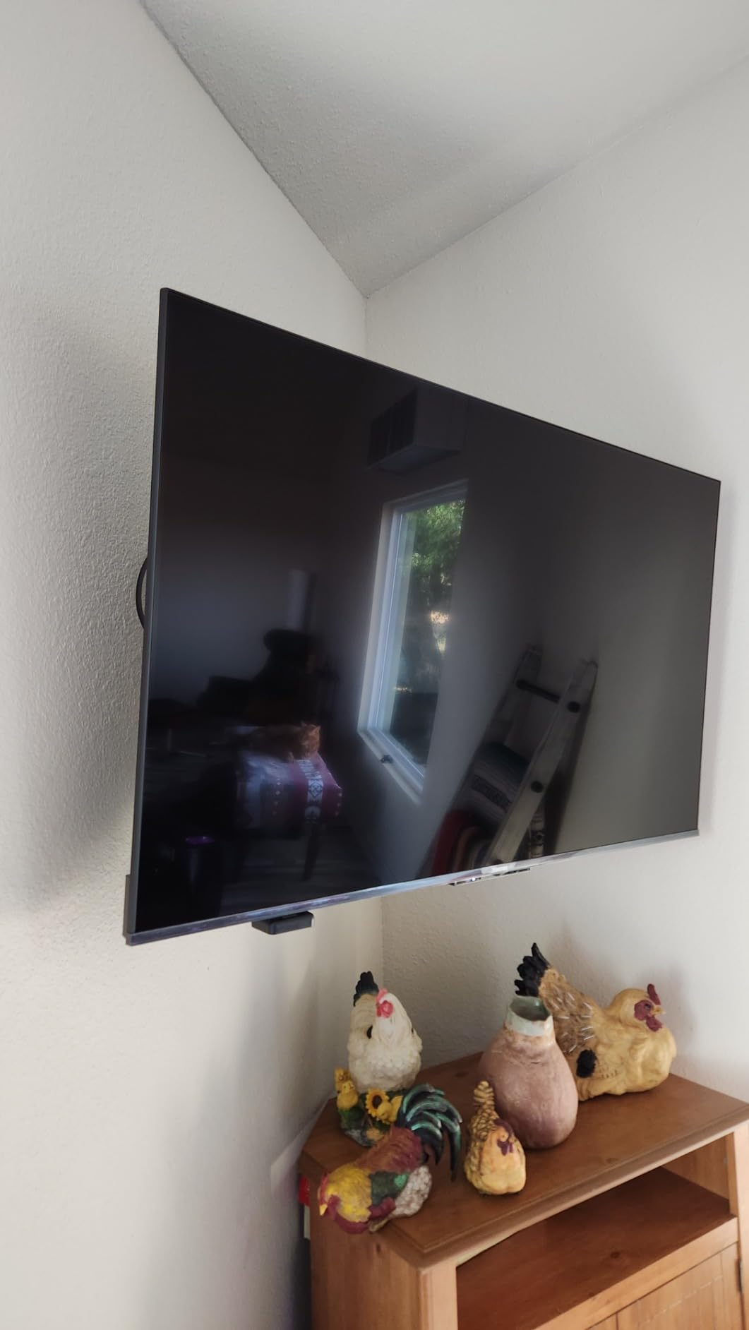 1Mii Bluetooth 5.3 Transmitter for TV to 2 Wireless Headphones, Long Range 100ft Bluetooth Adapter for TV aptX Low Latency& HD/Volume Control, Optical/USB/AUX/RCA Audio Inputs Customer Review 1Mii Bluetooth 5.3 Transmitter for TV to 2 Wireless Headphones, Long Range 100ft Bluetooth Adapter for TV aptX Low Latency& HD/Volume Control, Optical/USB/AUX/RCA Audio Inputs - Customer Photo 3