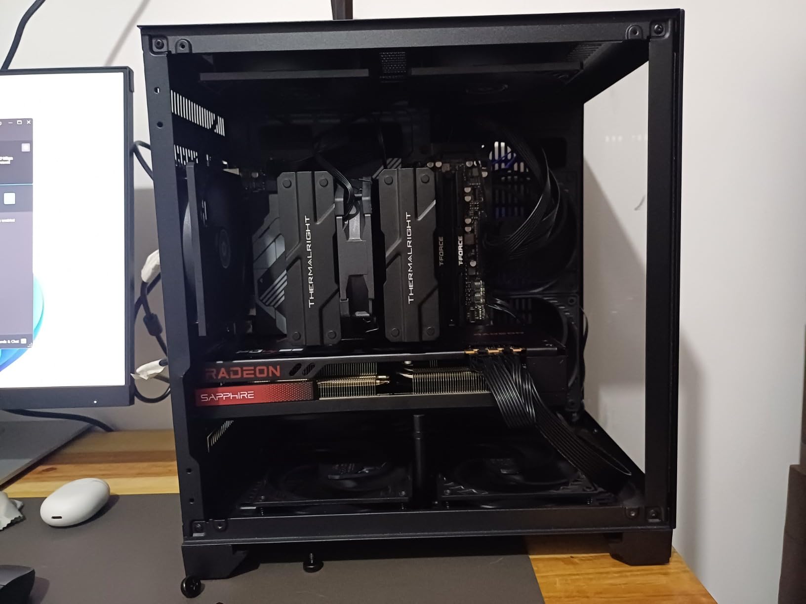 Sapphire 11330-02-20G Pulse AMD Radeon RX 7800 XT Gaming Graphics Card with 16GB GDDR6, AMD RDNA 3 - Customer Photo 3