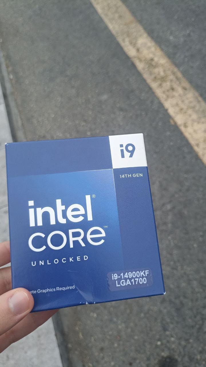 Intel® Core™ i9-14900KF New Gaming Desktop Processor 24 cores (8 P-cores + 16 E-cores) - Unlocked - Customer Photo 1