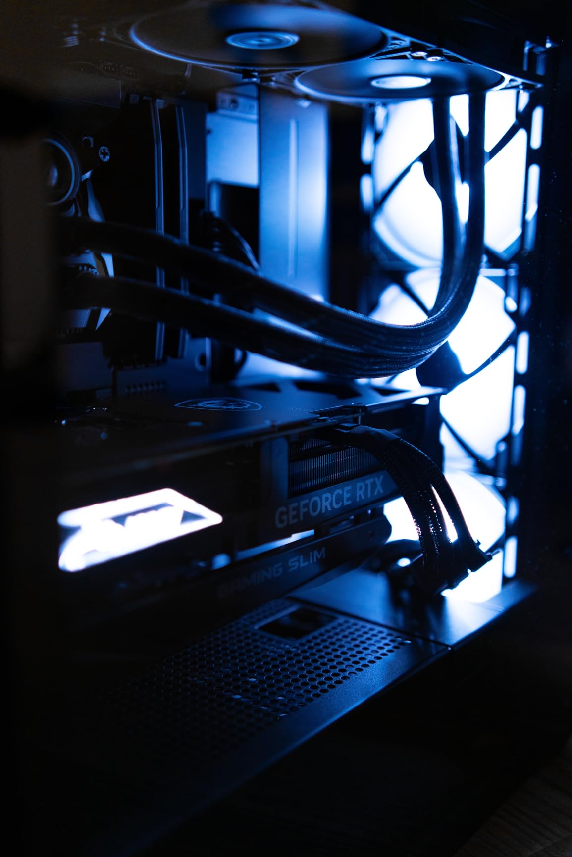 MSI Gaming GeForce RTX 4090 Gaming X Slim 24G Graphics Card - 24GB GDDR6X, 2625 MHz, PCI Express Gen 4, 384-bit, 3X DP v 1.4a, HDMI 2.1a (Supports 4K & 8K HDR) Customer Review MSI Gaming GeForce RTX 4090 Gaming X Slim 24G Graphics Card - 24GB GDDR6X, 2625 MHz, PCI Express Gen 4, 384-bit, 3X DP v 1.4a, HDMI 2.1a (Supports 4K & 8K HDR) - Customer Photo 1