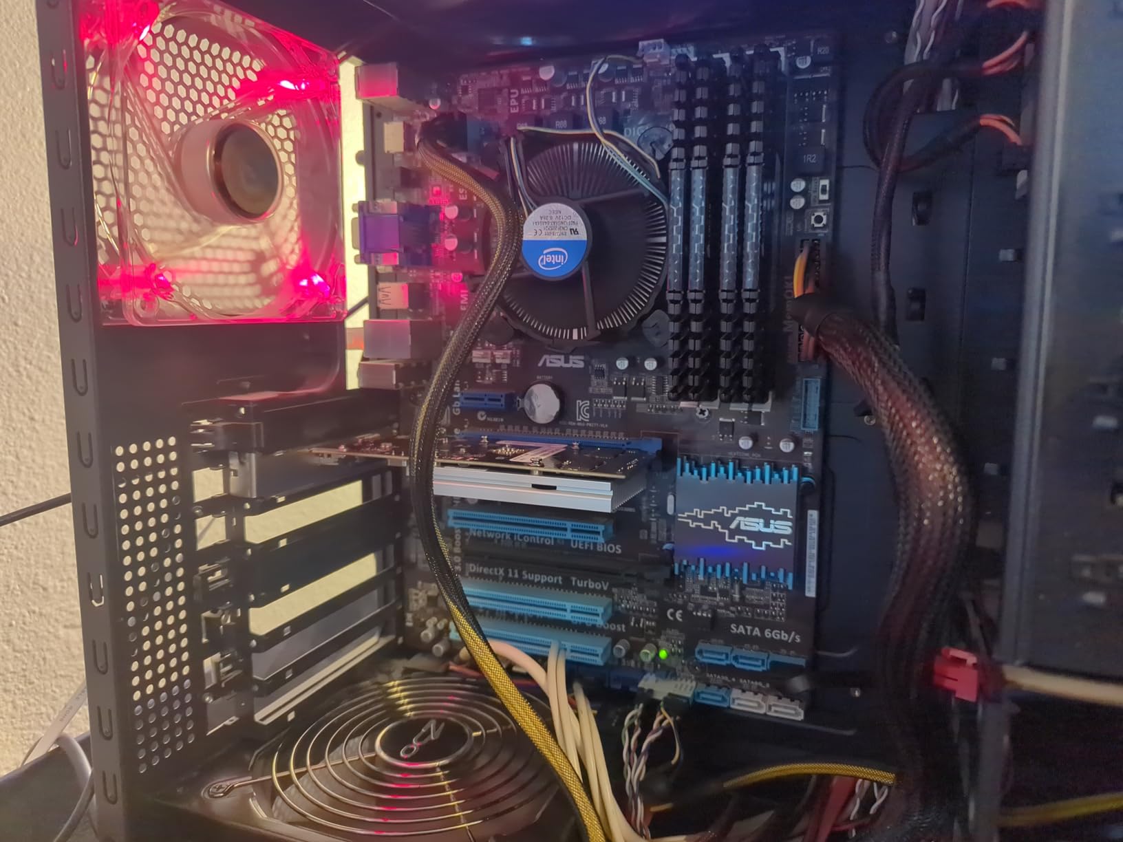 GeForce GT 210 1024 MB DDR3 Low Profile Graphics Card, PCI Express 1.0 x16, Entry Level GPU for PC, SFF and HTPC (HDMI/VGA) - Customer Photo 2