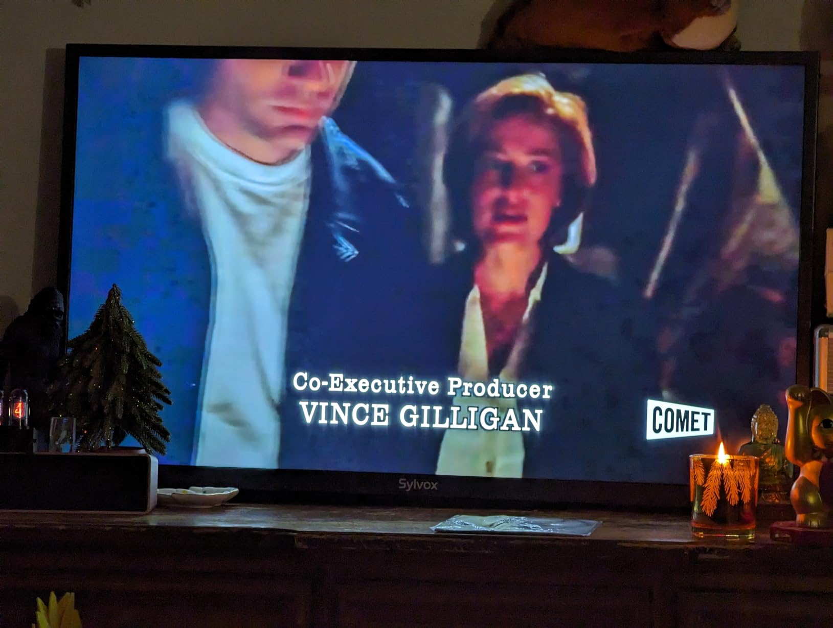 SYLVOX Smart Outdoor TV, 43 inch Outdoor Television Upgraded Google TV, 4K Weatherproof Outside TV, IP55 Waterproof, Google Assistant, Chromecast, 1000 nit Brightness for Partial Sun (Deck Pro 2.0) Customer Review SYLVOX Smart Outdoor TV, 43 inch Outdoor Television Upgraded Google TV, 4K Weatherproof Outside TV, IP55 Waterproof, Google Assistant, Chromecast, 1000 nit Brightness for Partial Sun (Deck Pro 2.0) - Customer Photo 2